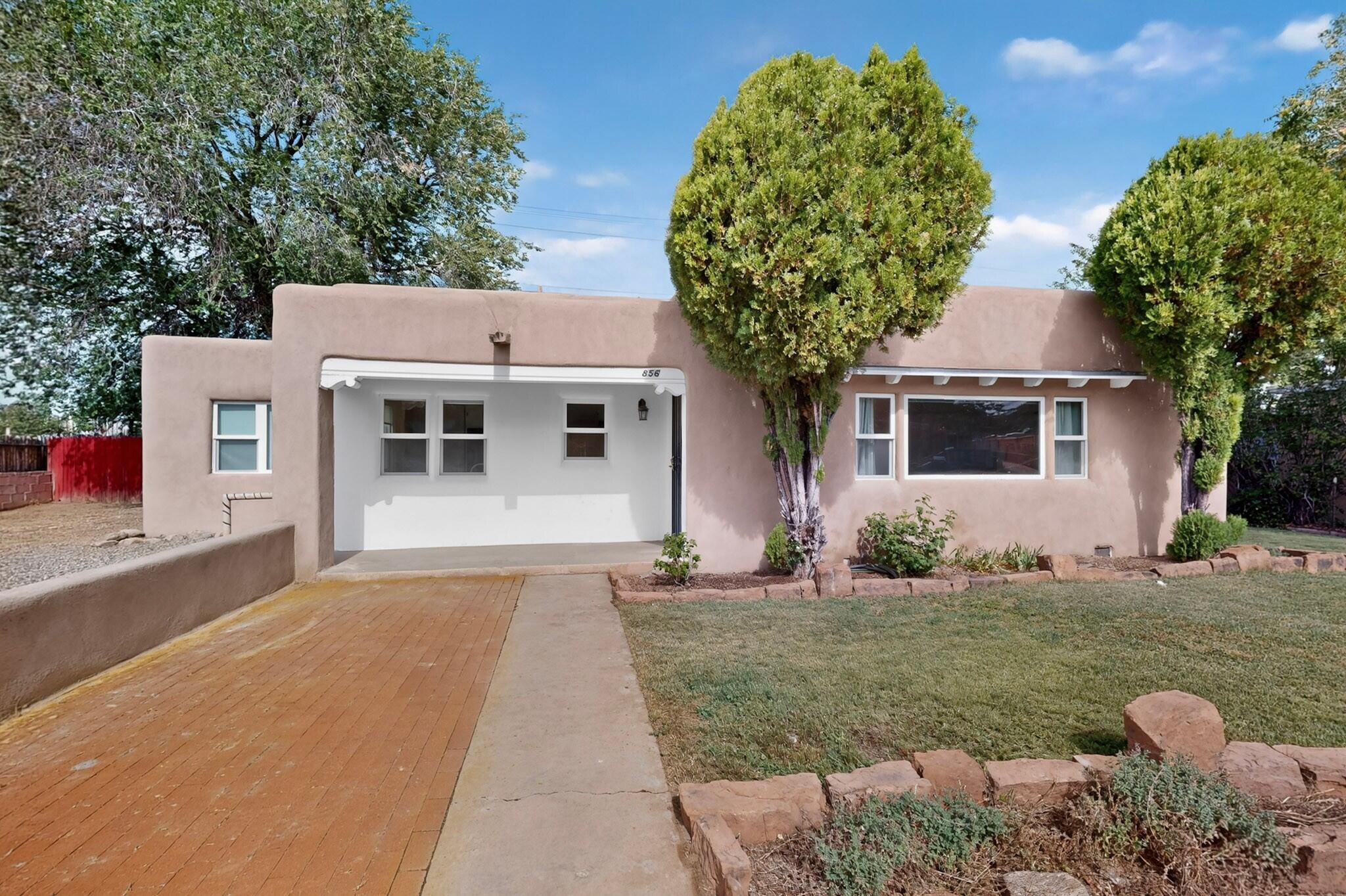Photo 10 — 856 Gilmore Street