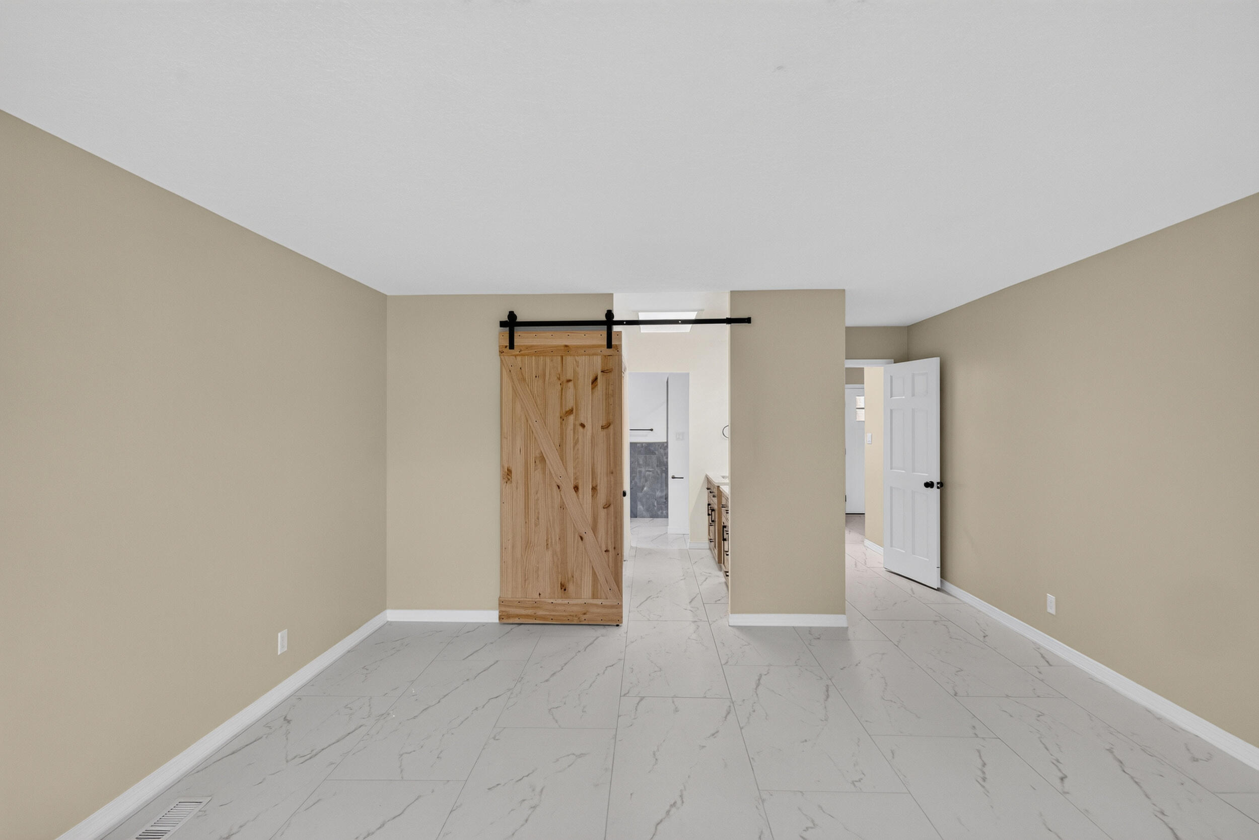 Photo 15 — 9635 Village Green Drive NE
