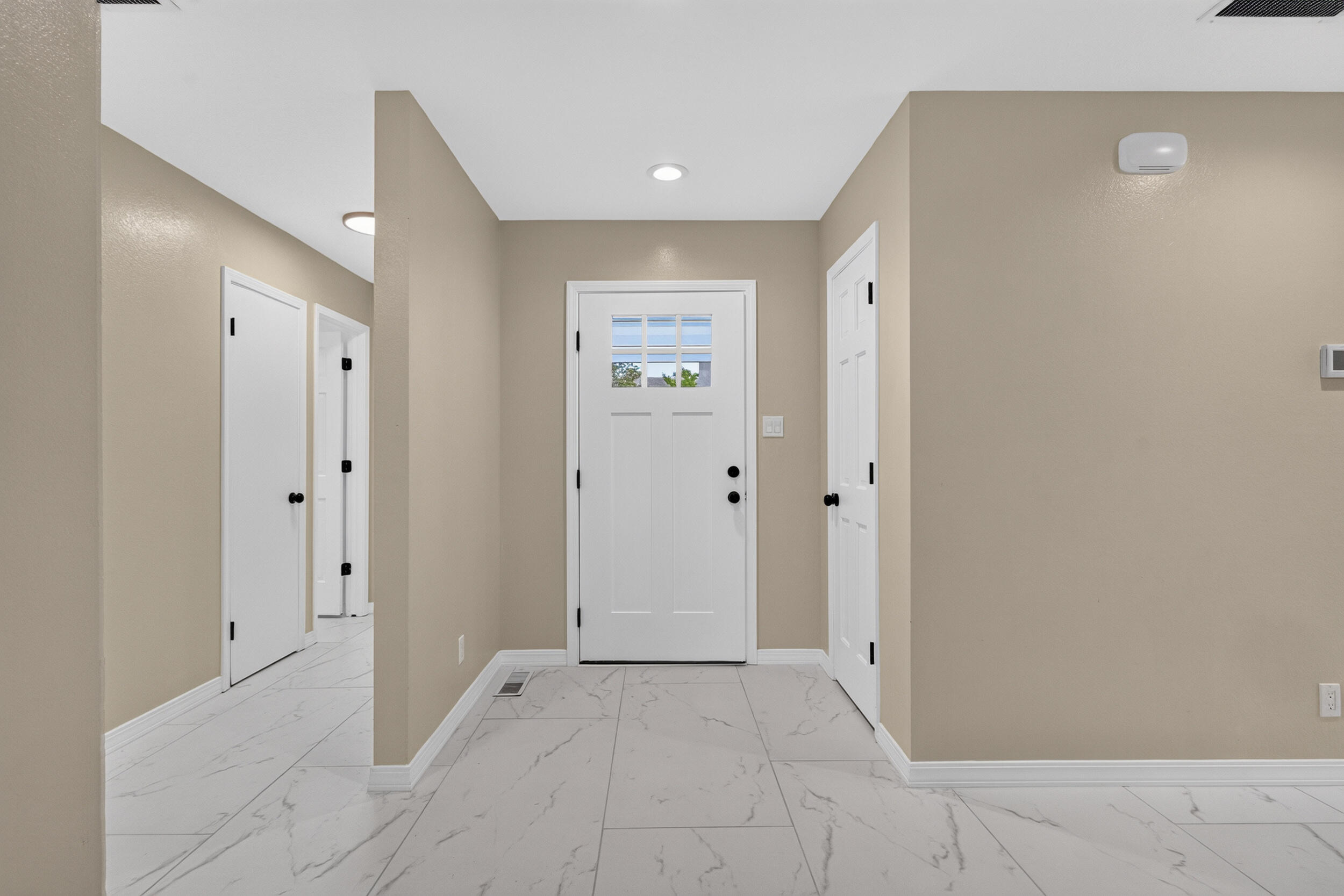 Photo 9 — 9635 Village Green Drive NE