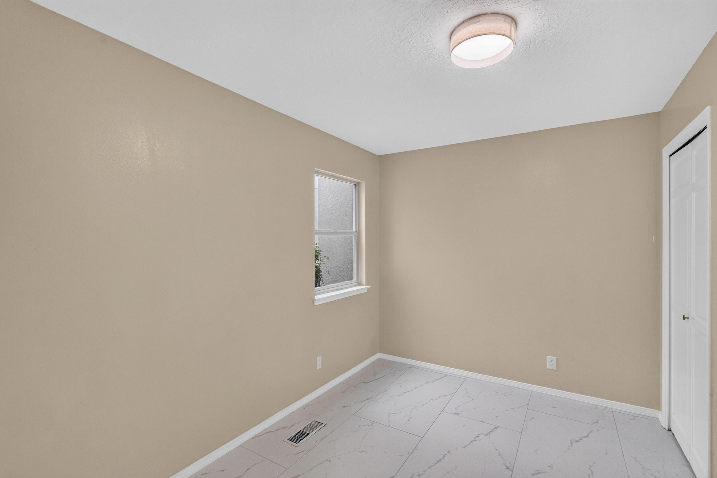 Photo 8 — 9635 Village Green Drive NE