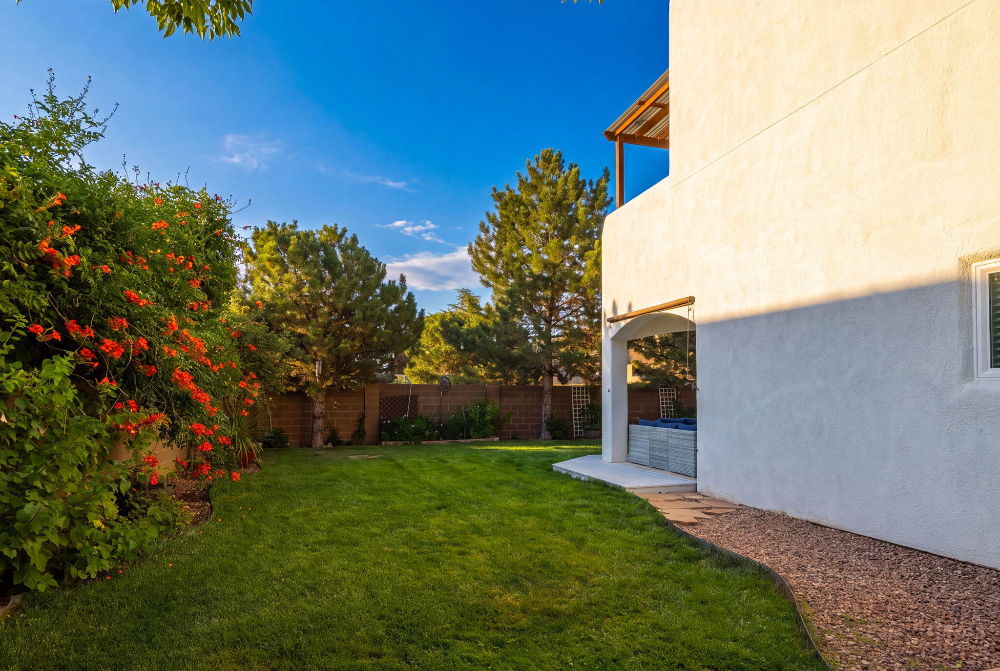 Photo 10 — 9671 Redmont Road NE