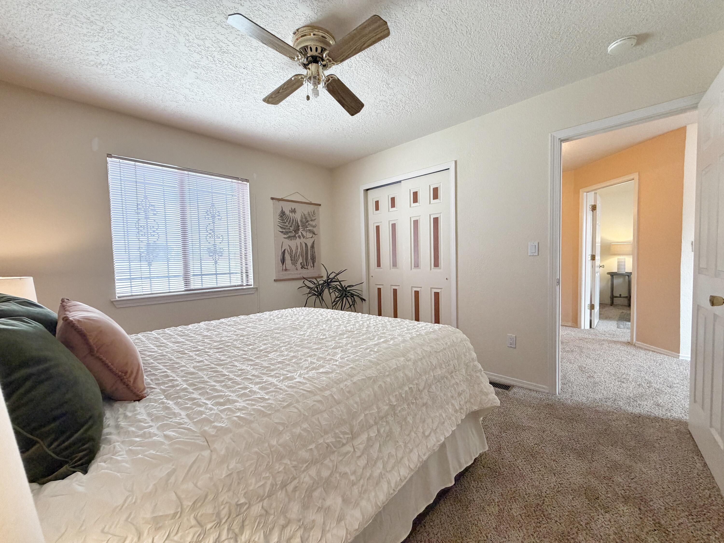 Photo 5 — 7709 Pinewood Drive NW