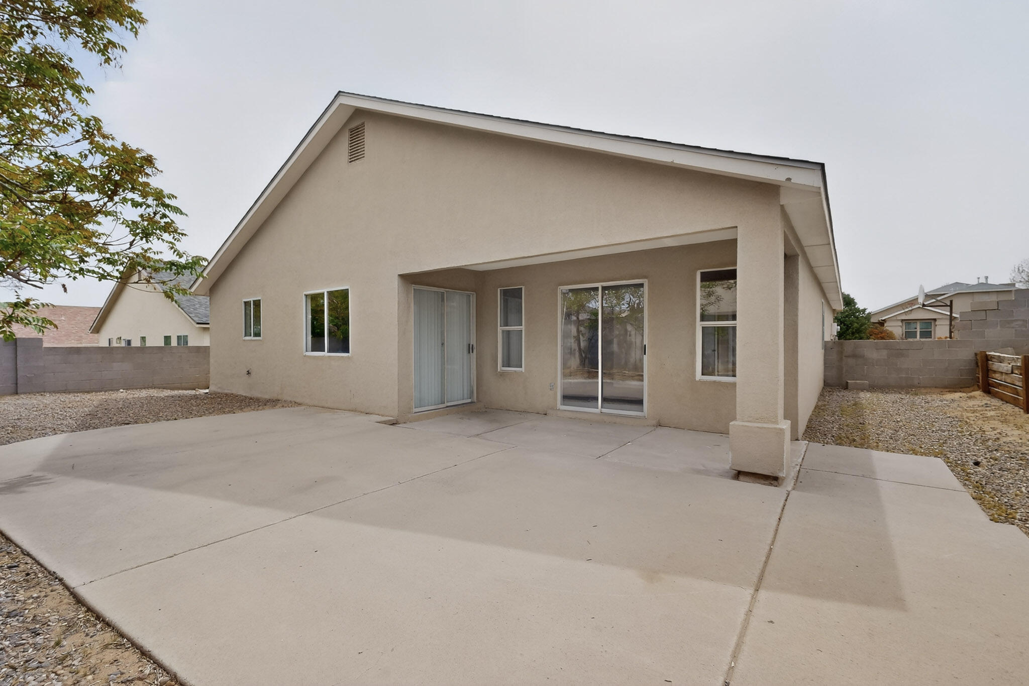 Photo 10 — 5735 Carmen Road NW