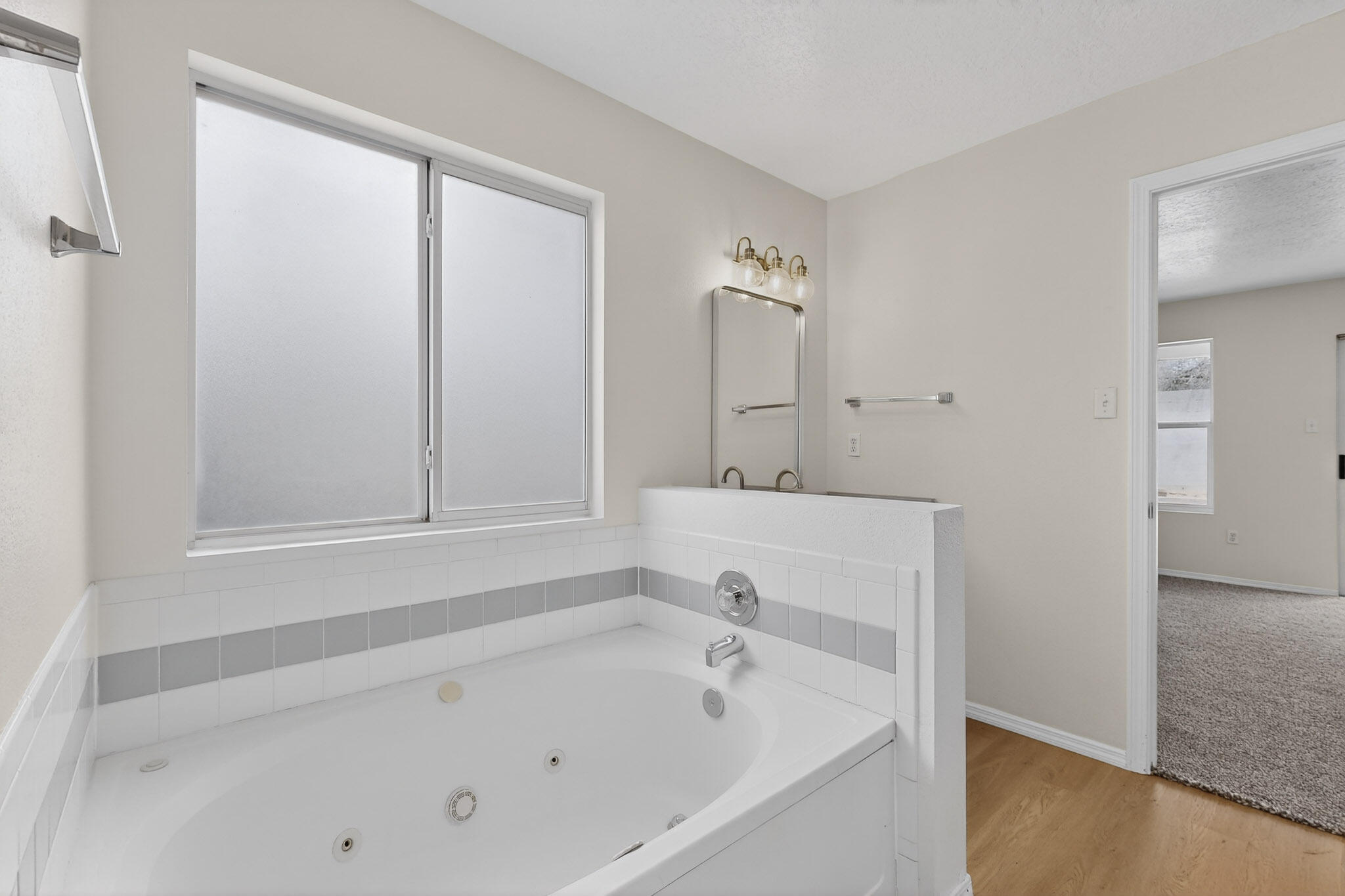 Photo 17 — 5735 Carmen Road NW