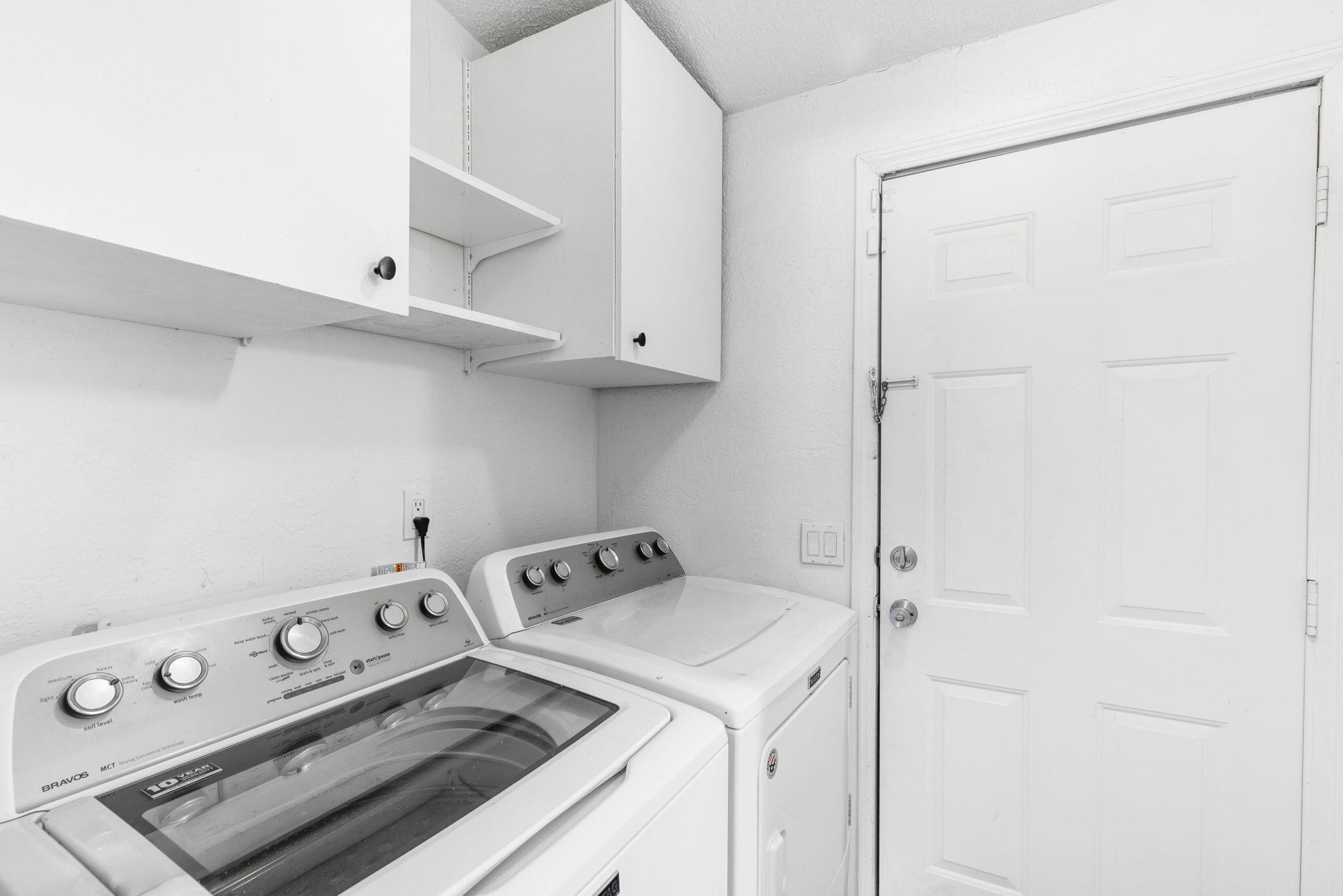 Photo 16 — 1109 Serafin Court SE