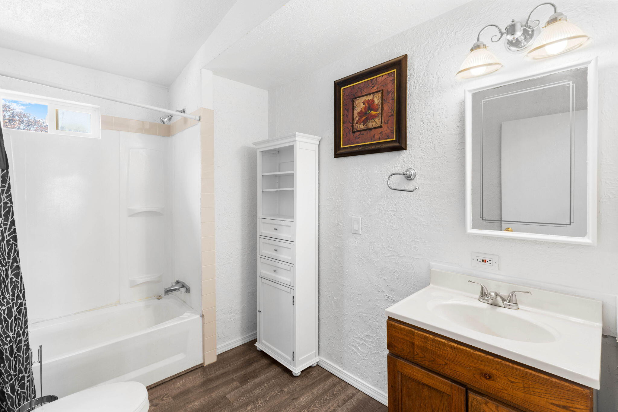 Photo 9 — 1109 Serafin Court SE