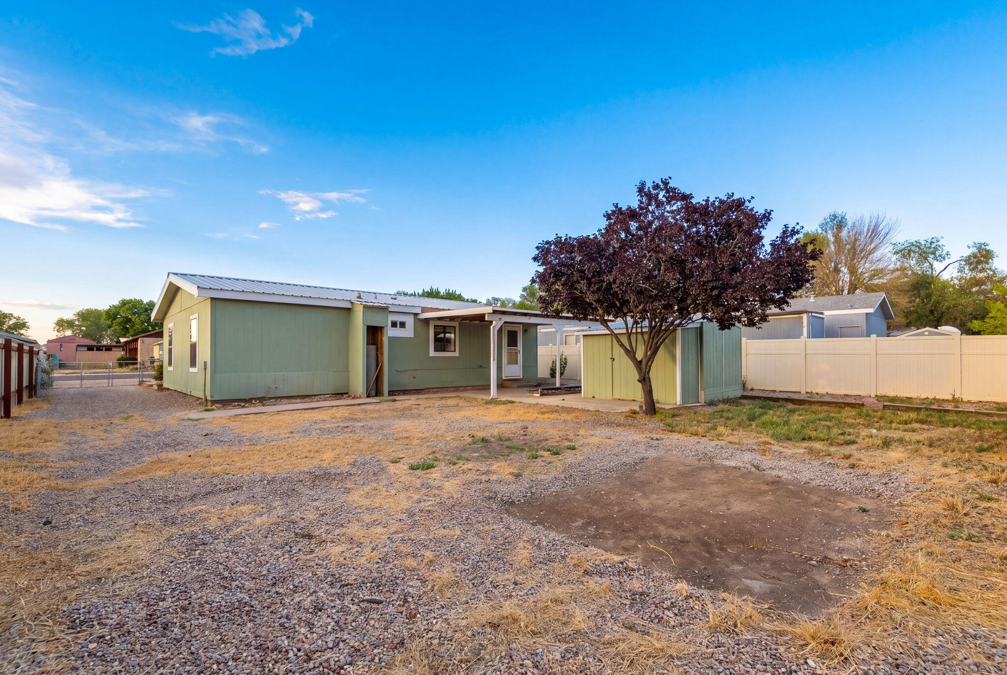 Photo 5 — 1109 Serafin Court SE