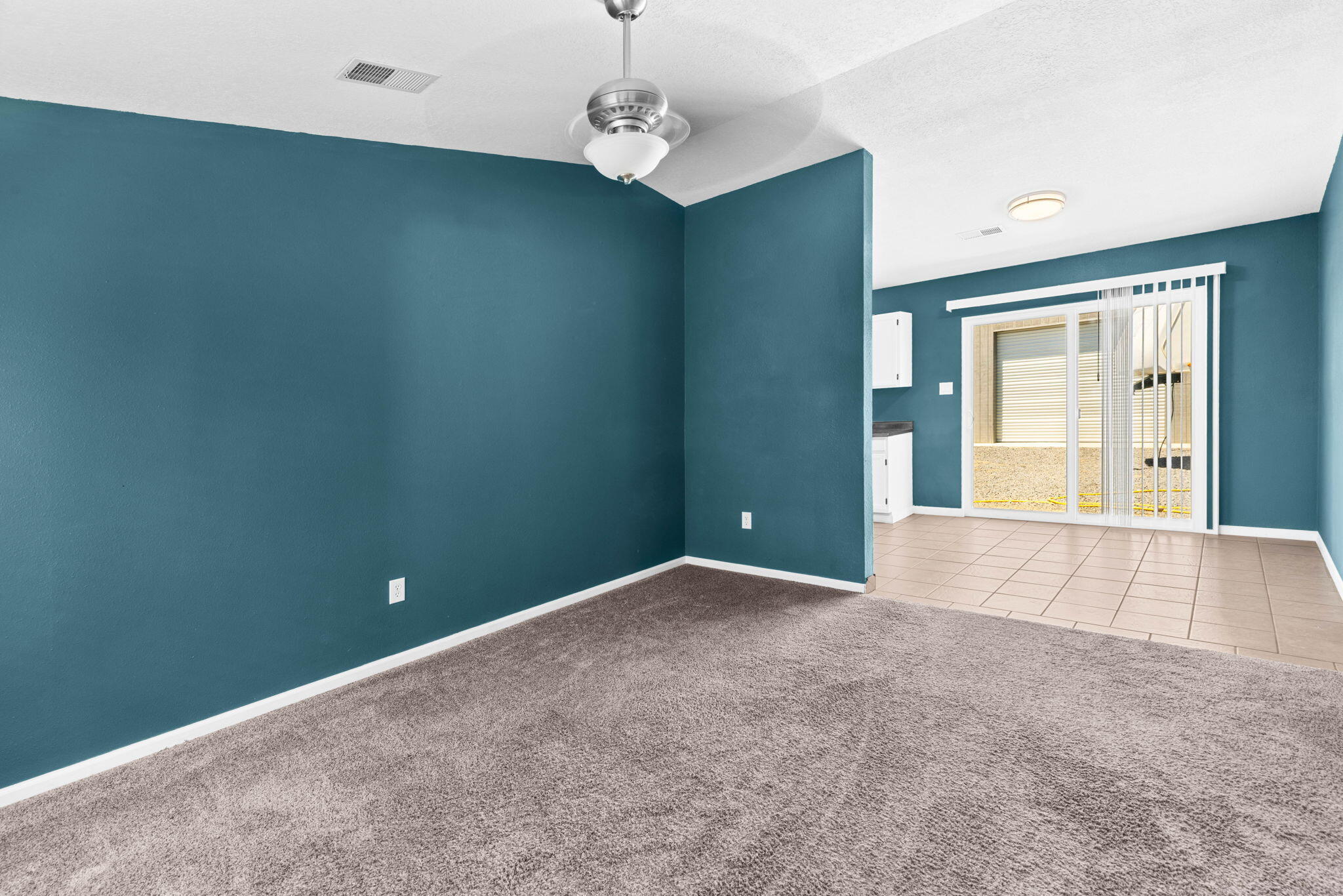 Photo 18 — 493 Chippewa Drive SW