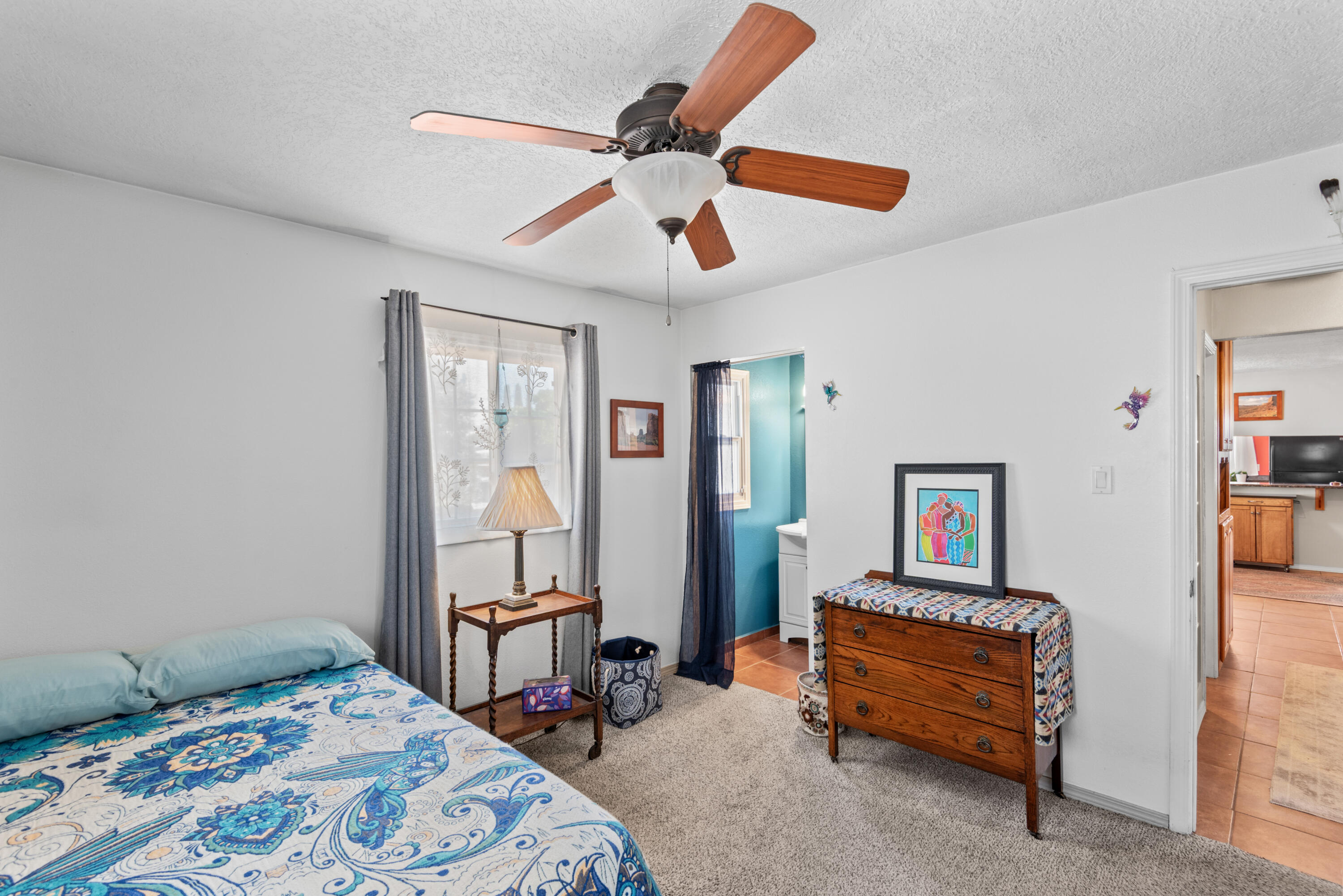 Photo 6 — 10502 Snowheights Boulevard NE