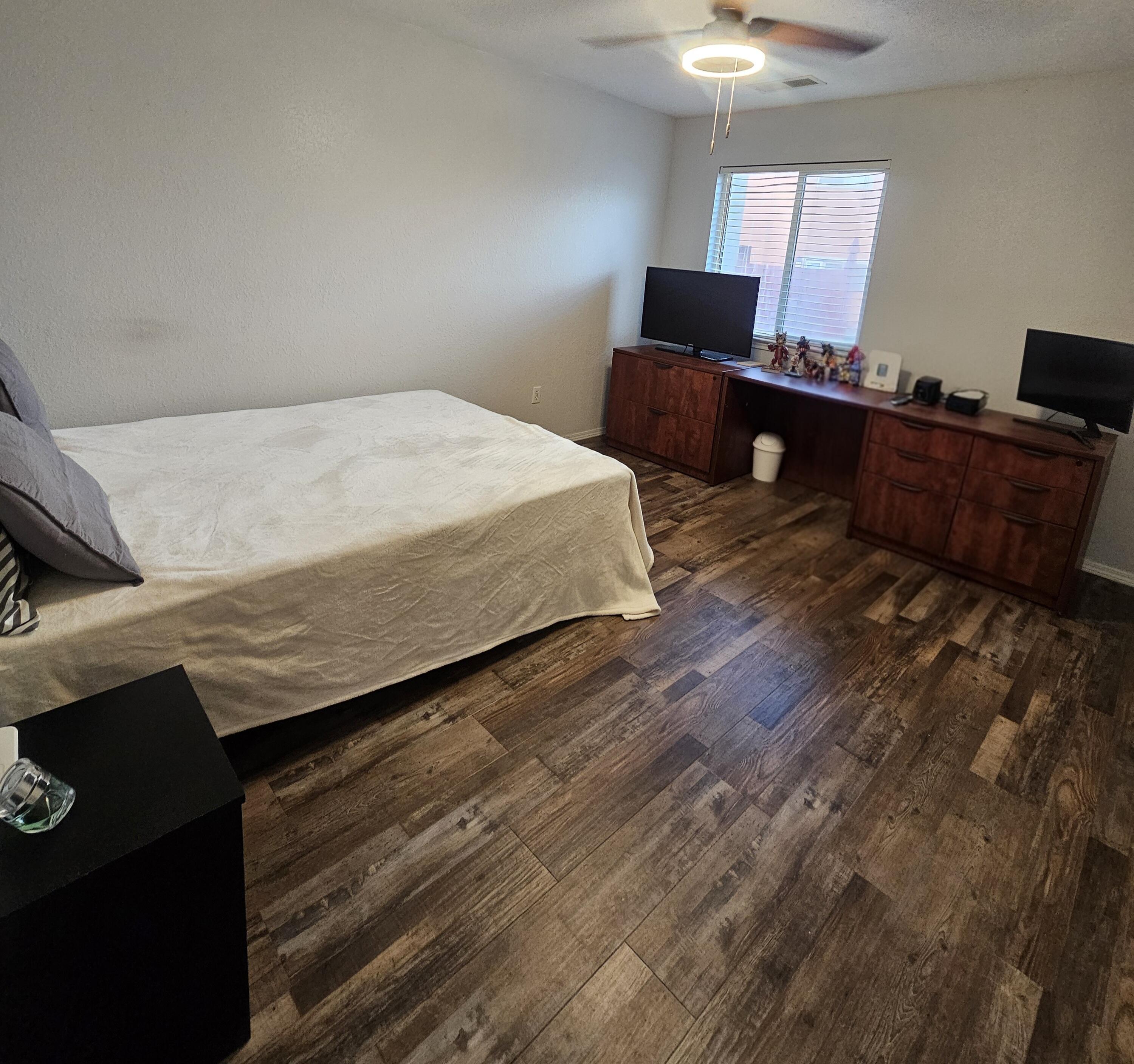 Photo 11 — 4801 Irving Boulevard NW UNIT 1401