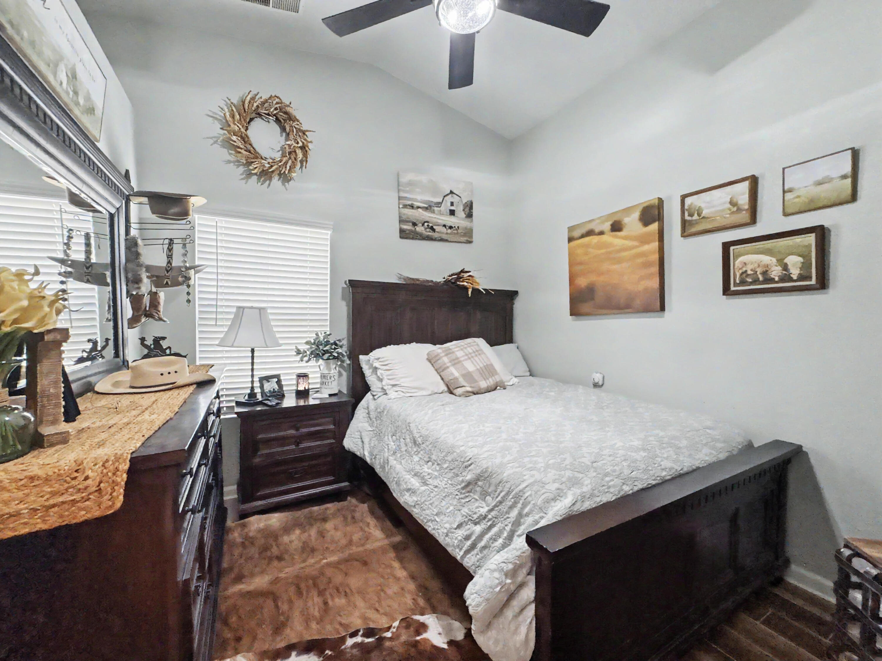 Photo 9 — 8201 Summerfield Court SW