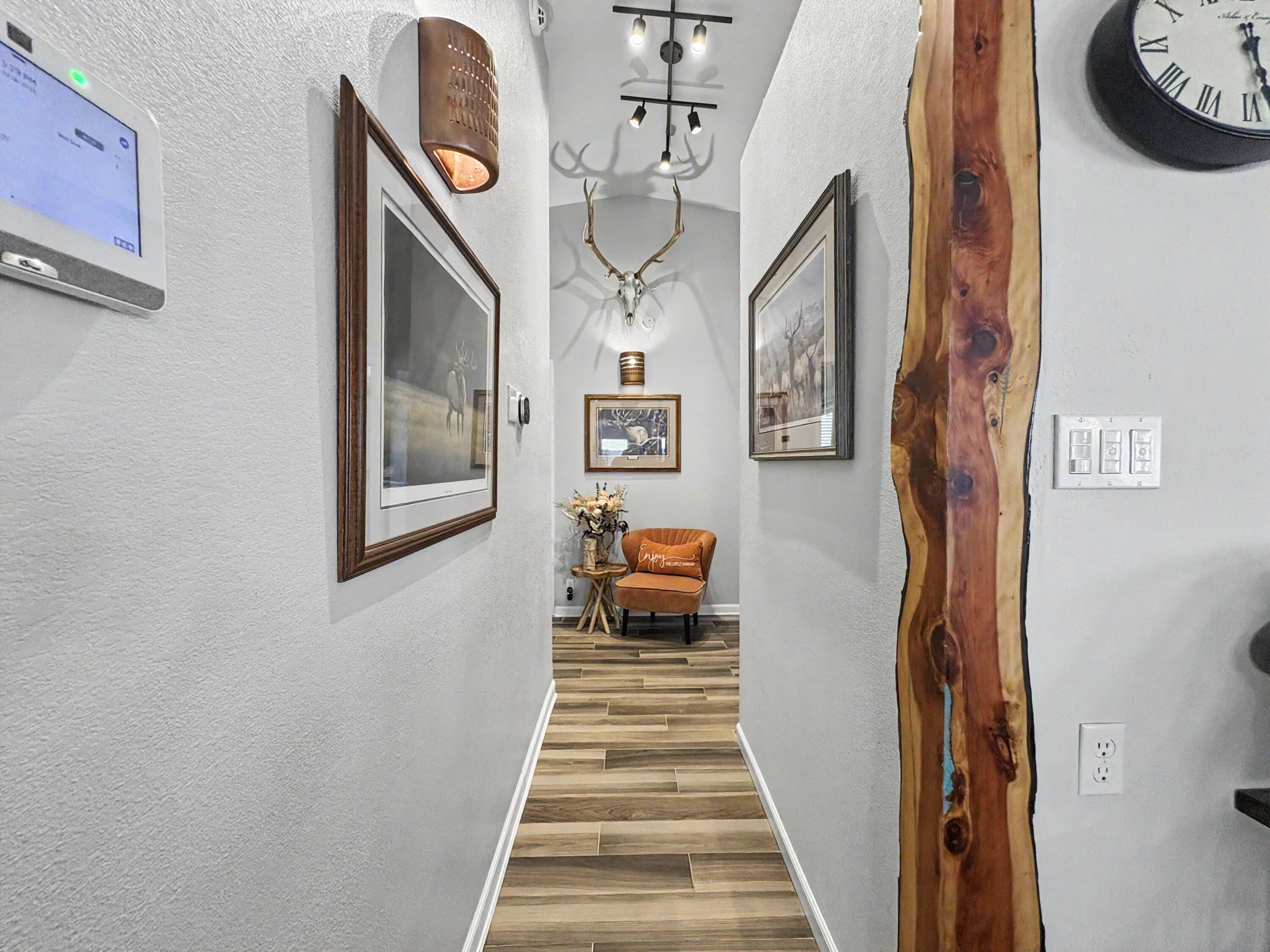 Photo 16 — 8201 Summerfield Court SW