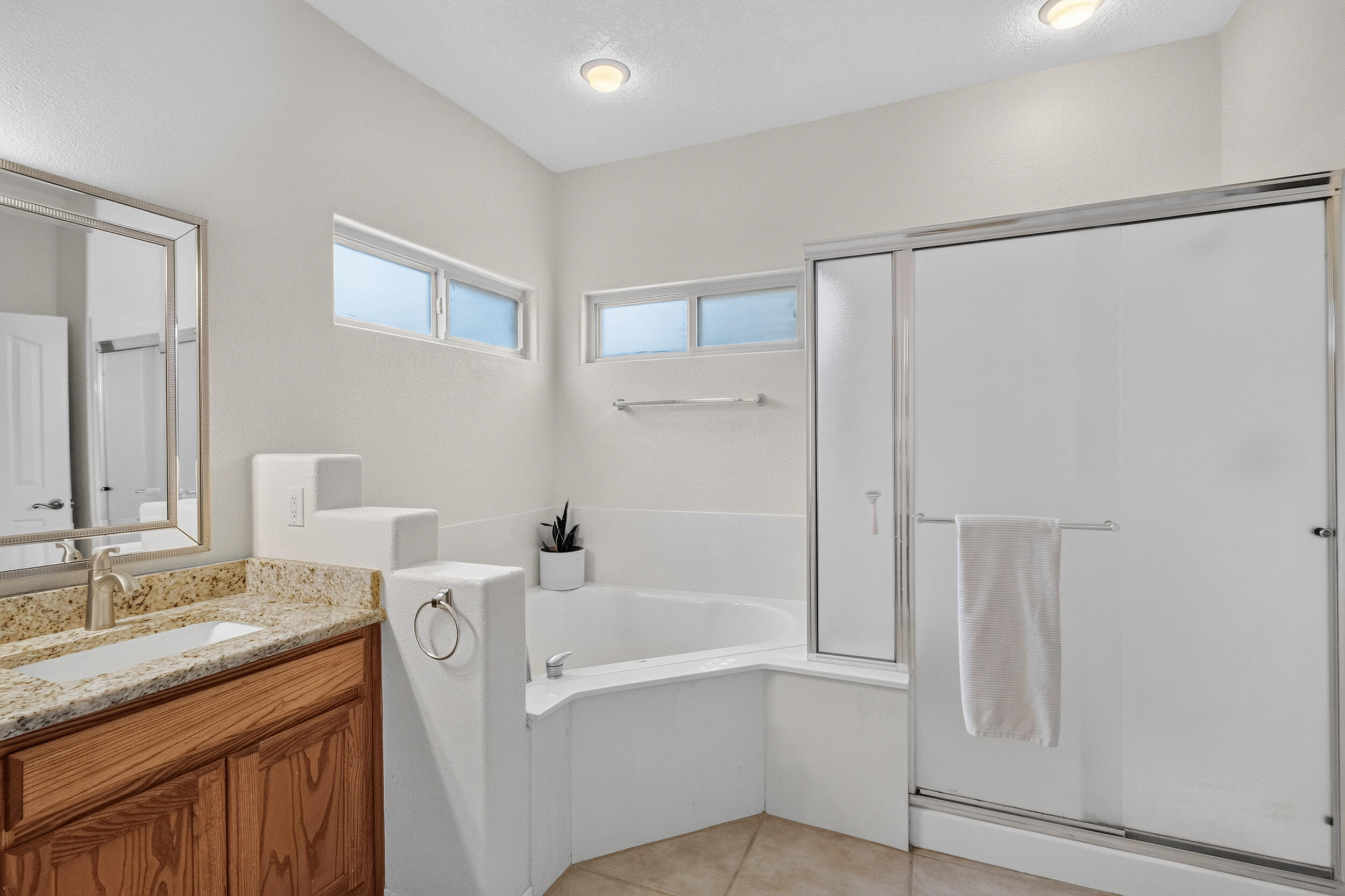 Photo 16 — 9812 Talea Court NE