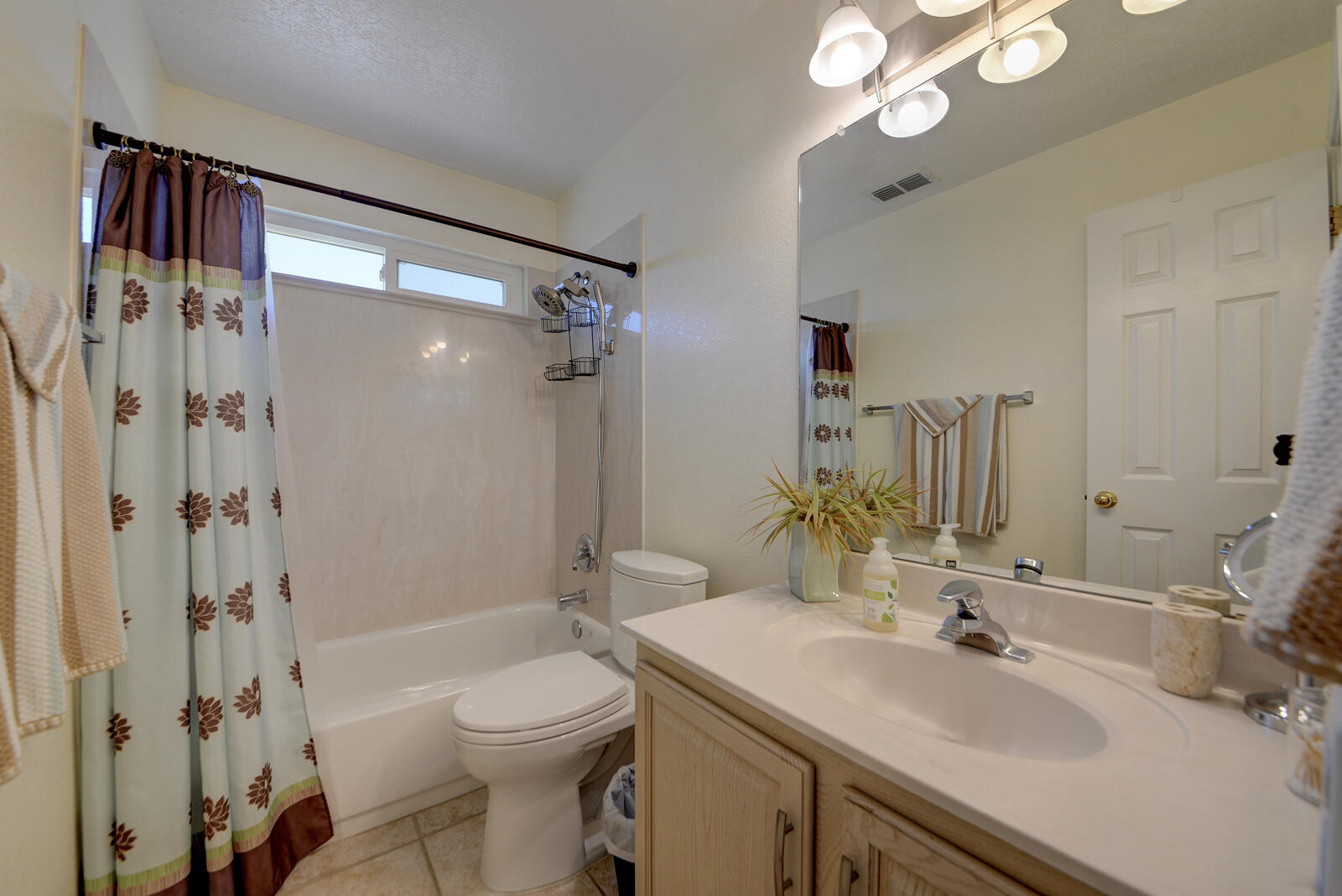 Photo 17 — 7505 Brianne Avenue NW