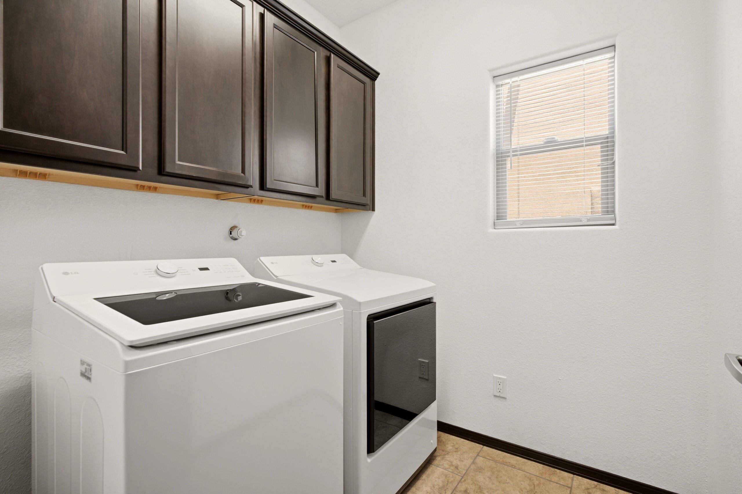 Photo 12 — 6102 Pecos Trail Drive NE