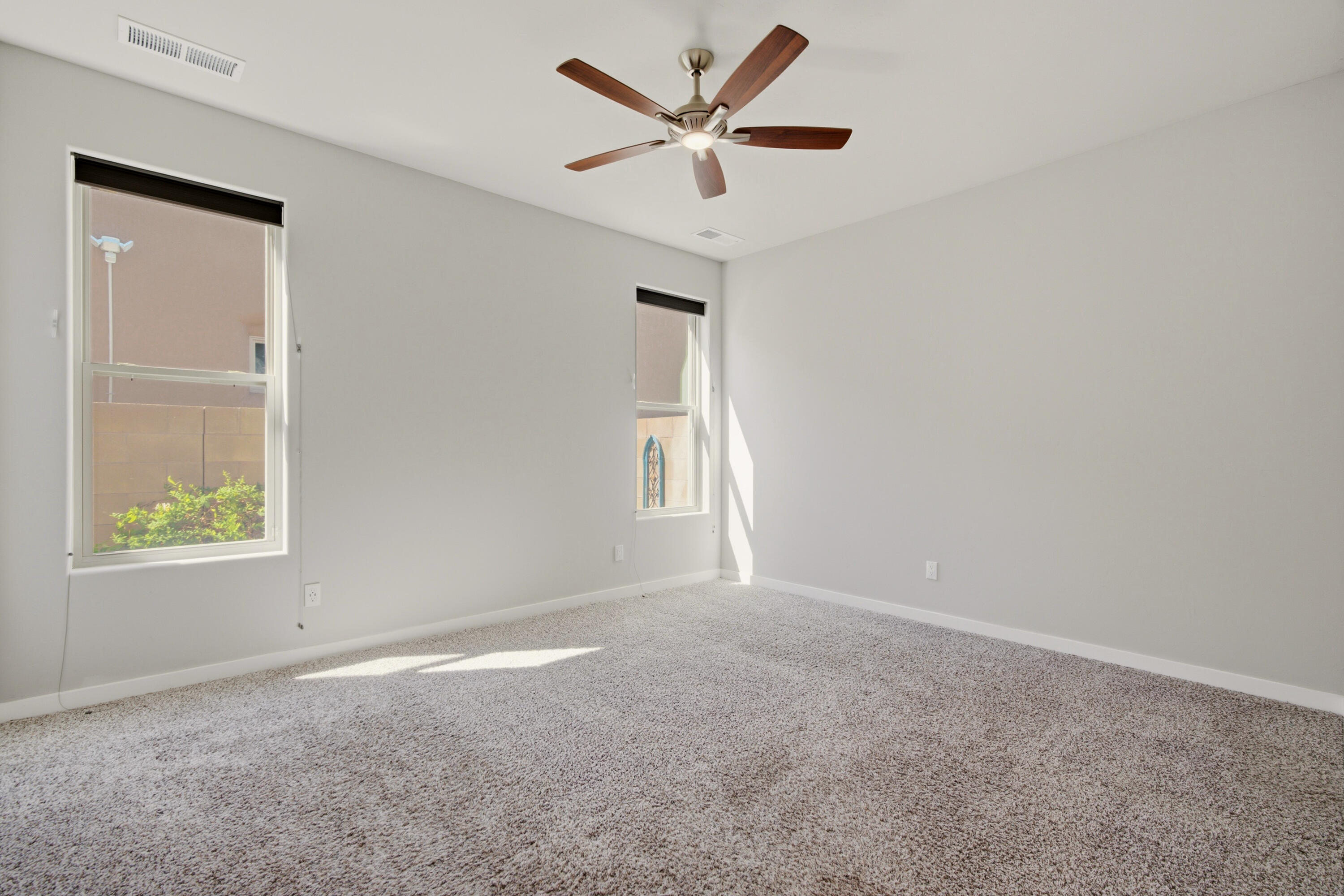 Photo 4 — 9503 Peak Vista Avenue NE