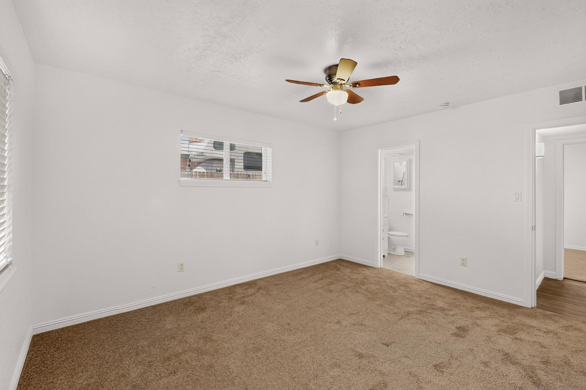 Photo 11 — 2710 Mesa Linda Drive NE