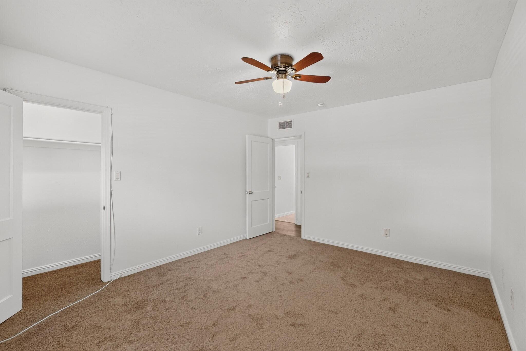 Photo 17 — 2710 Mesa Linda Drive NE