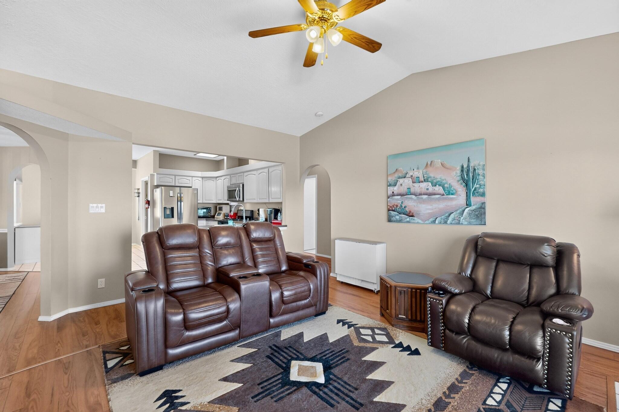 Photo 2 — 4221 Saddlewood Trail SE
