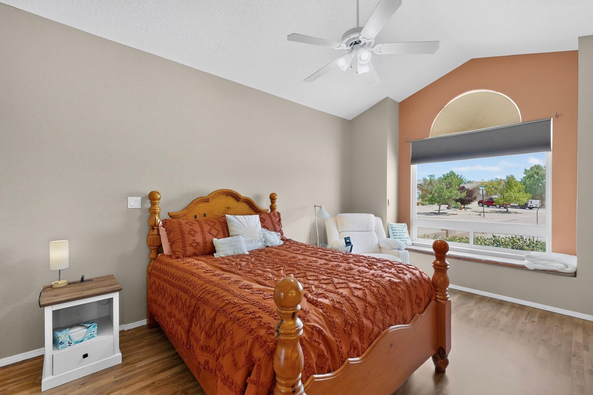 Photo 3 — 4221 Saddlewood Trail SE