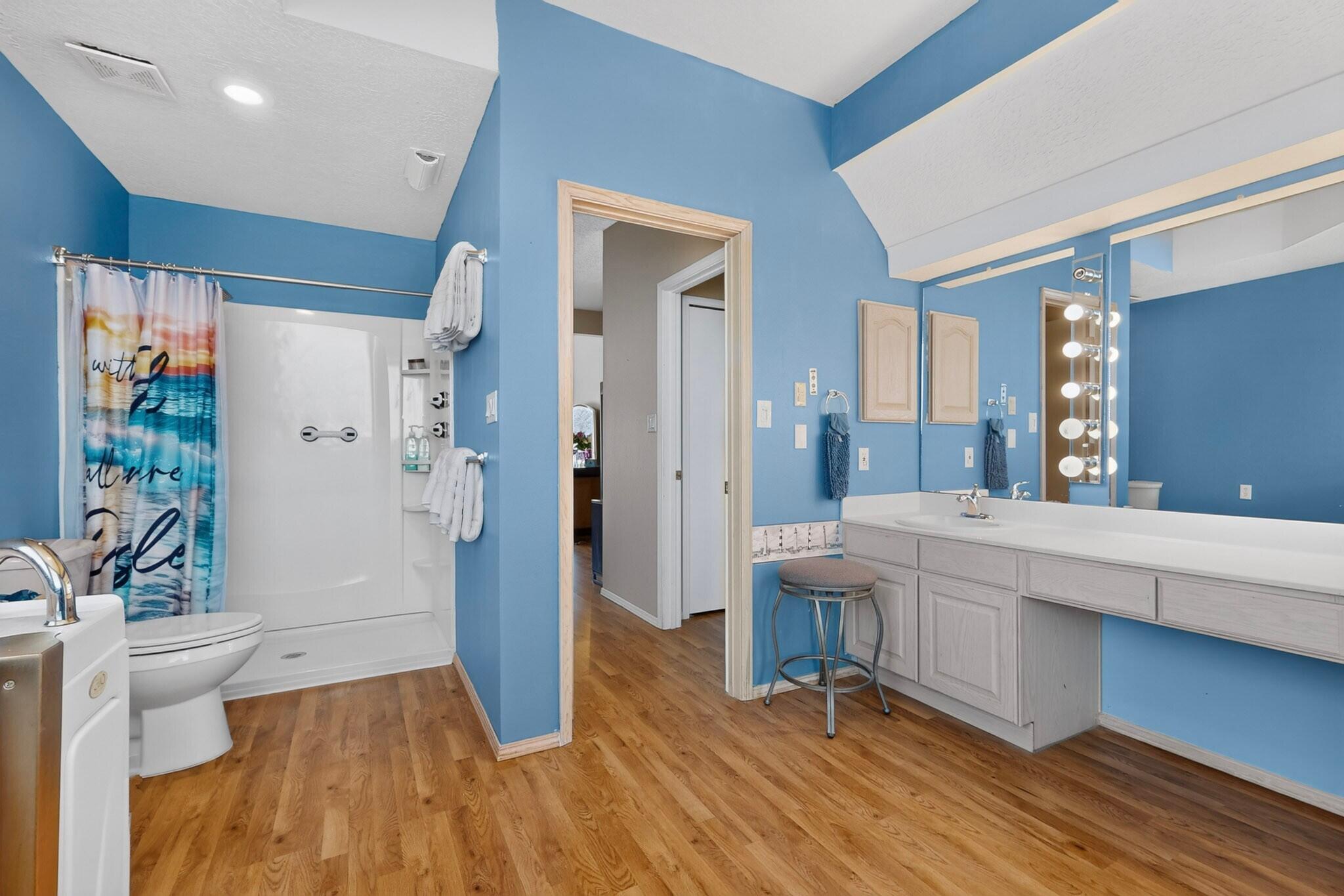 Photo 7 — 4221 Saddlewood Trail SE