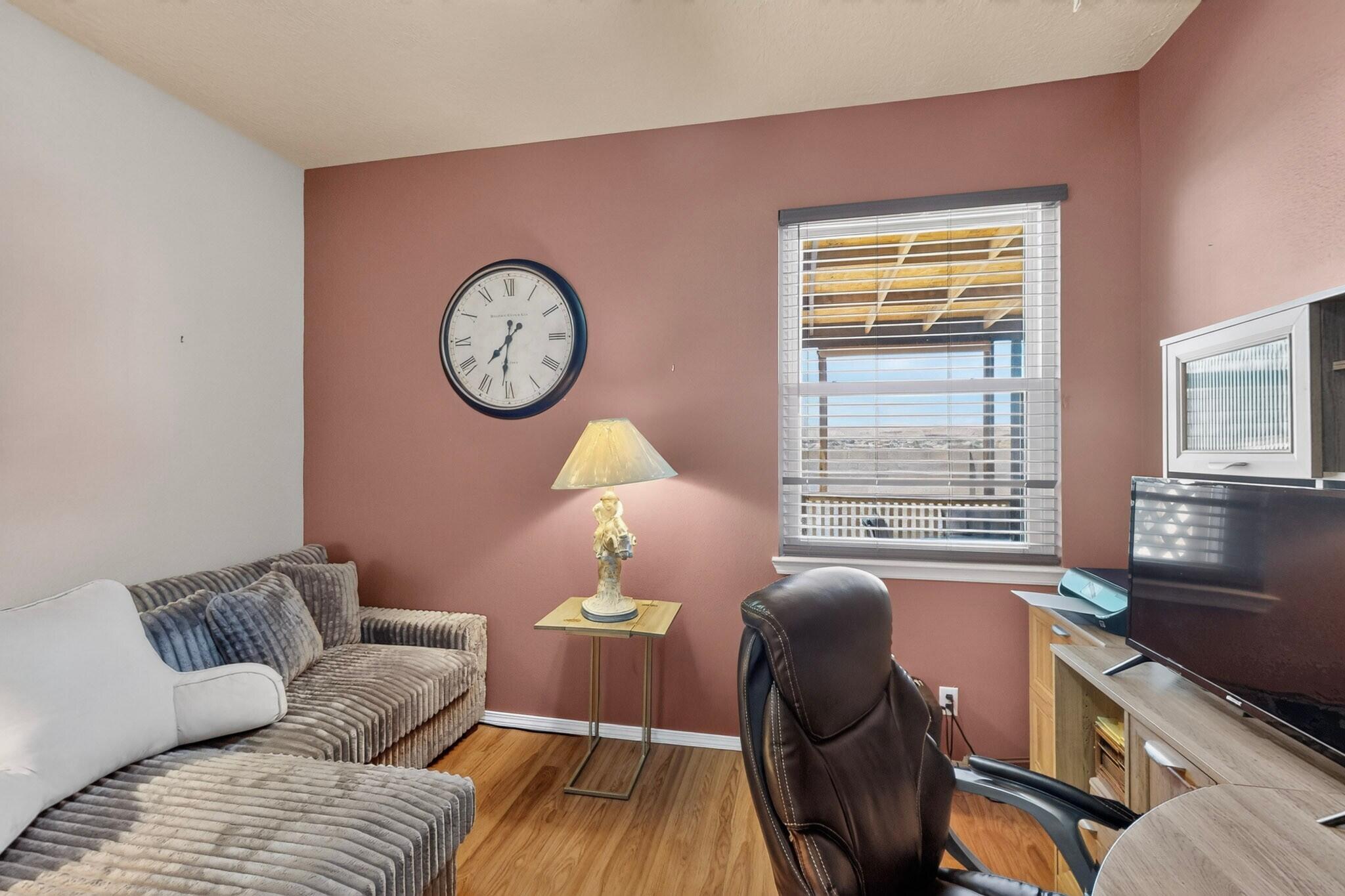 Photo 9 — 4221 Saddlewood Trail SE