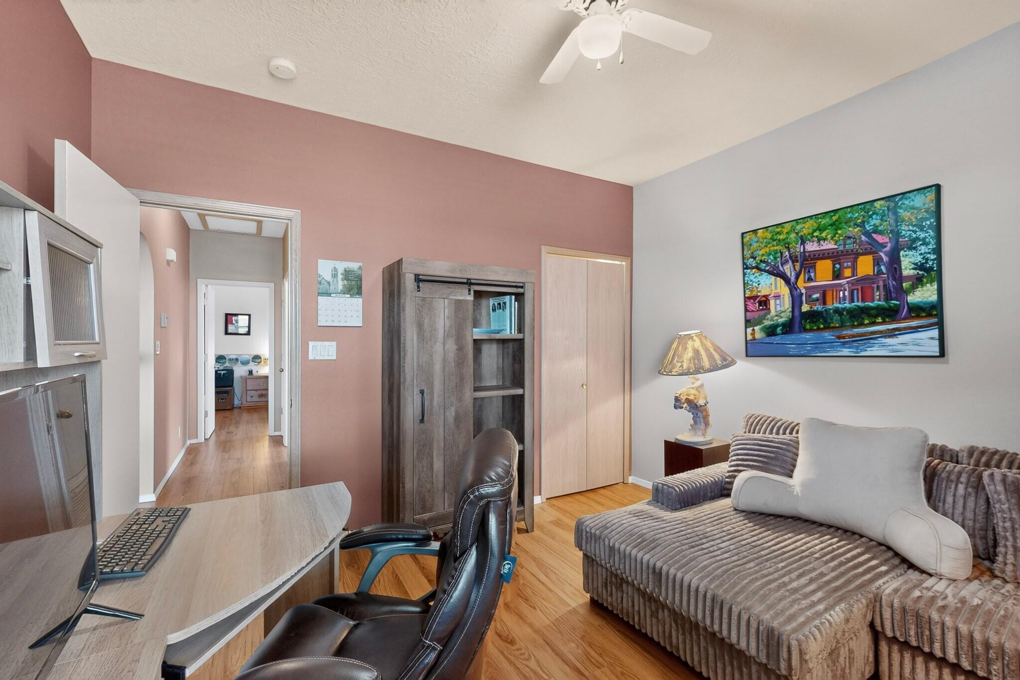 Photo 11 — 4221 Saddlewood Trail SE