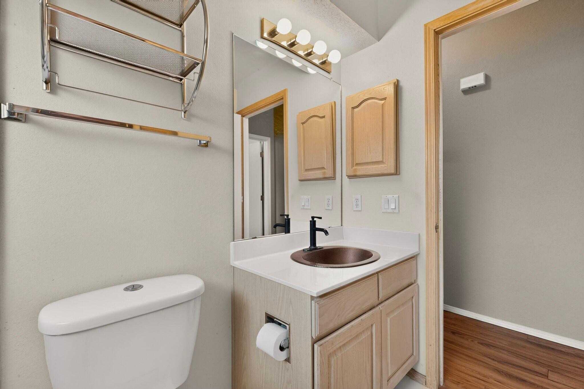 Photo 13 — 4221 Saddlewood Trail SE