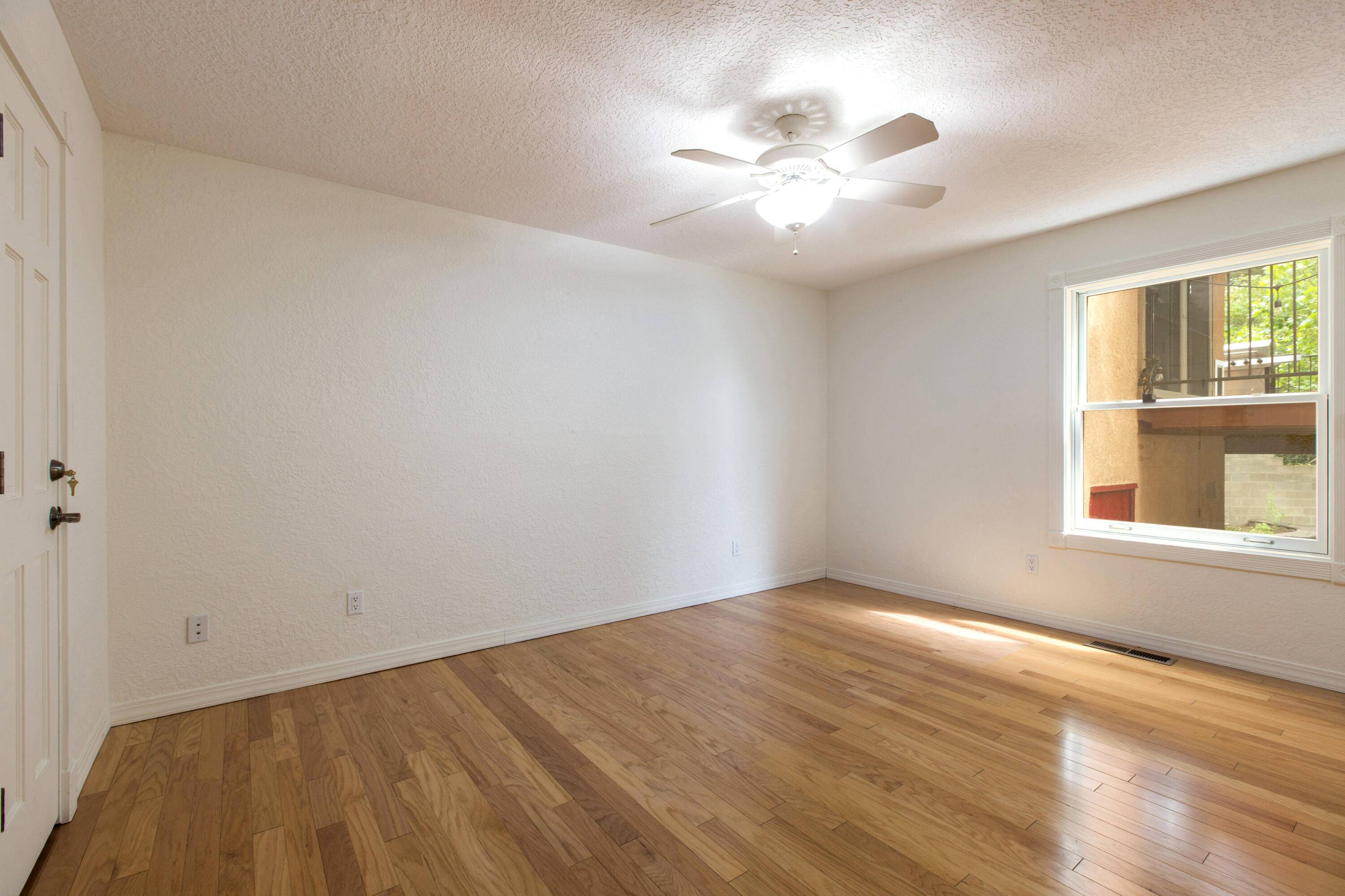 Photo 6 — 14016 Wind Mountain Road NE