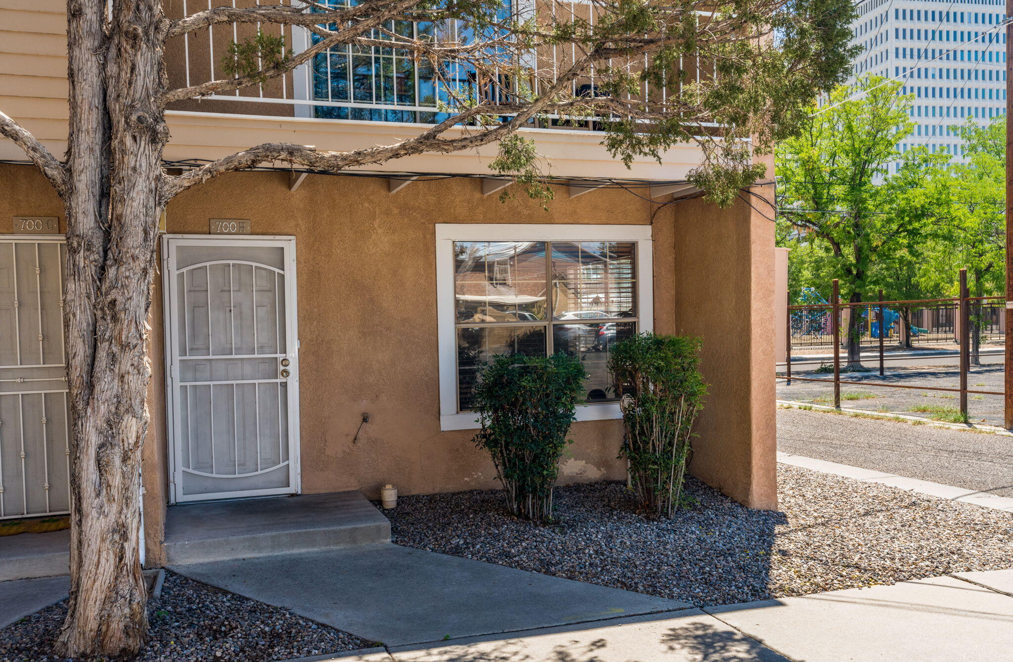 700 Fruit Avenue NW APT H, Albuquerque, NM 87102
