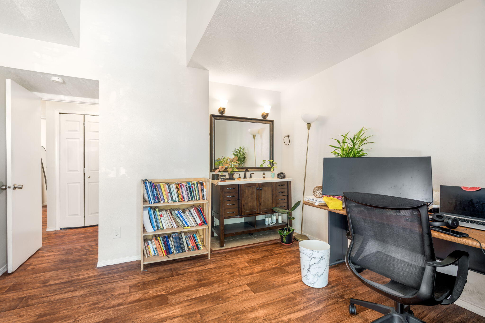 Photo 18 — 700 Fruit Avenue NW APT H