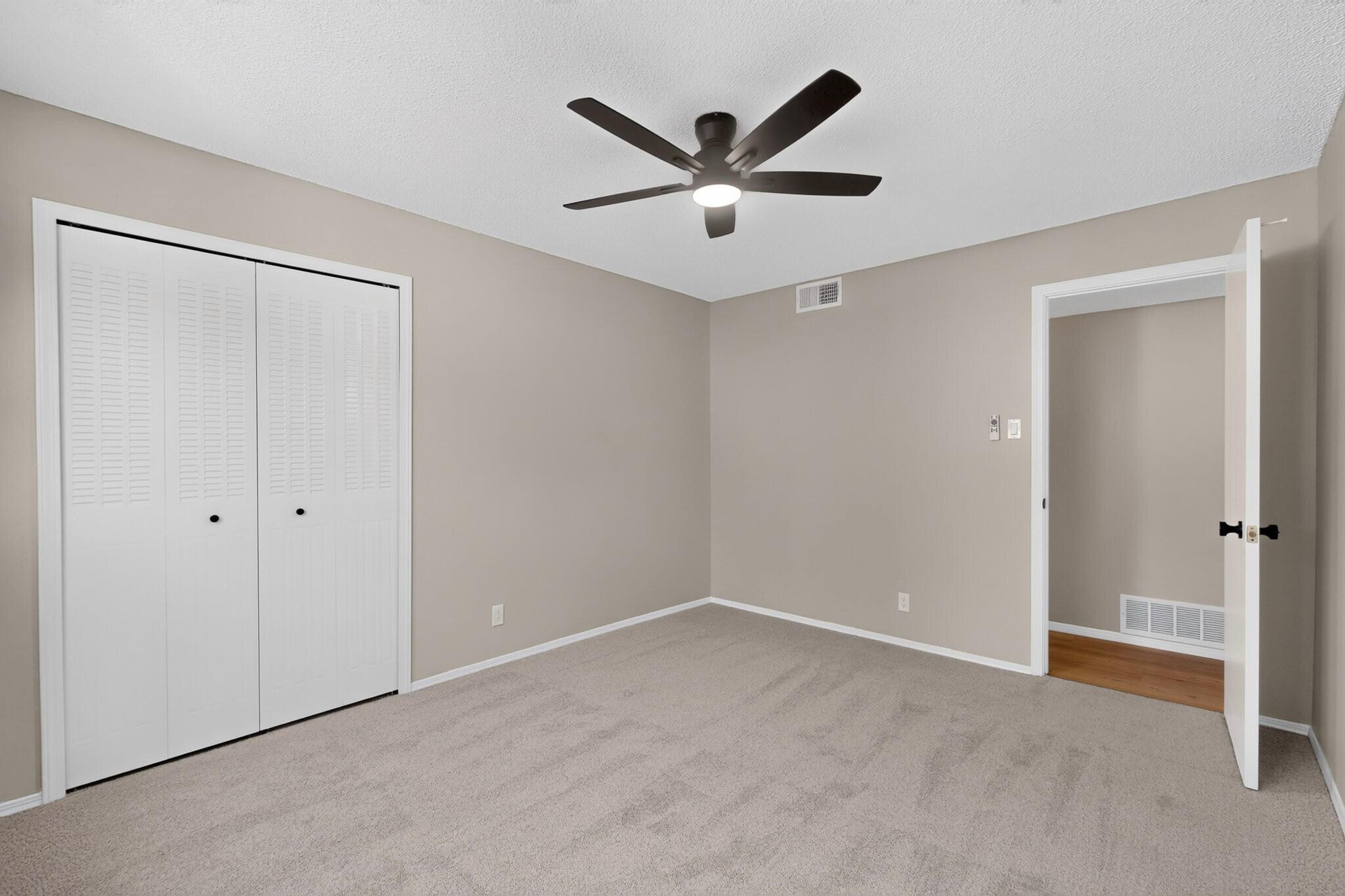 Photo 19 — 12204 Kashmir Street NE