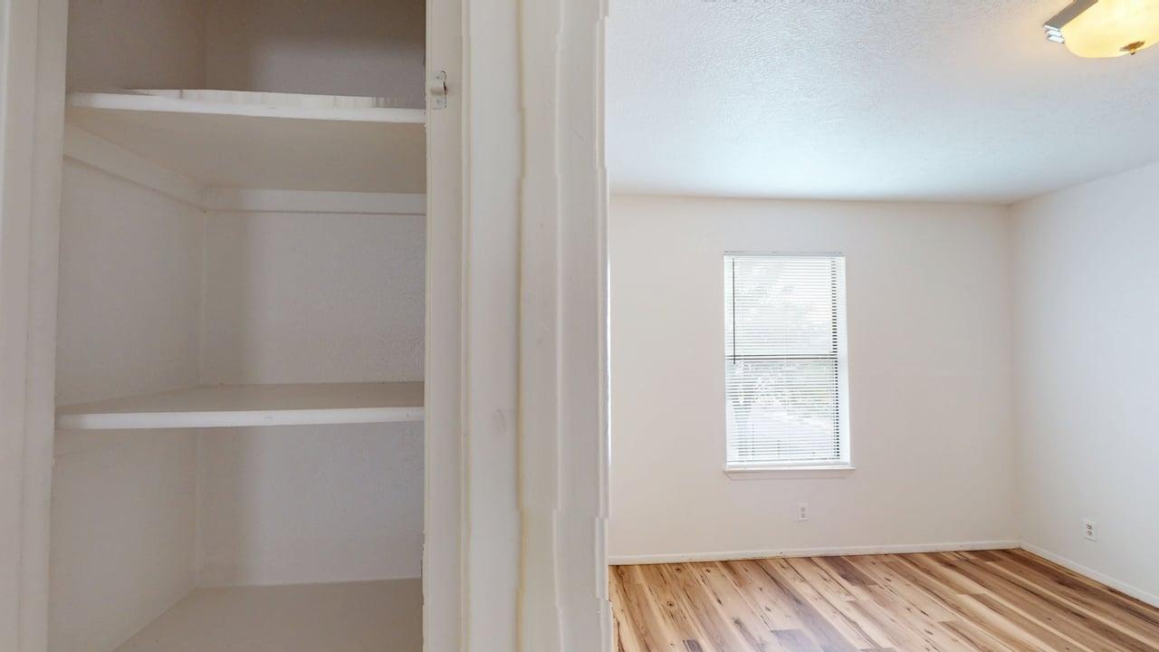 Photo 20 — 2810 Vail Avenue SE
