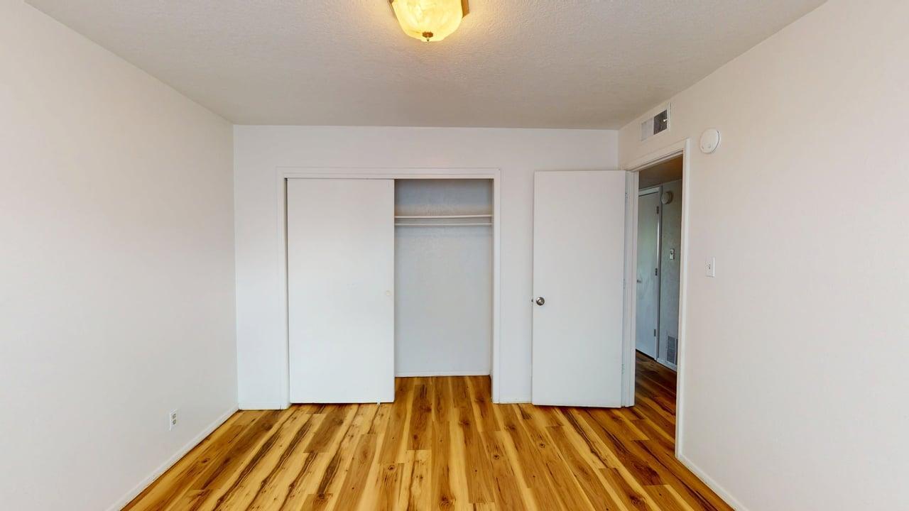 Photo 17 — 2810 Vail Avenue SE