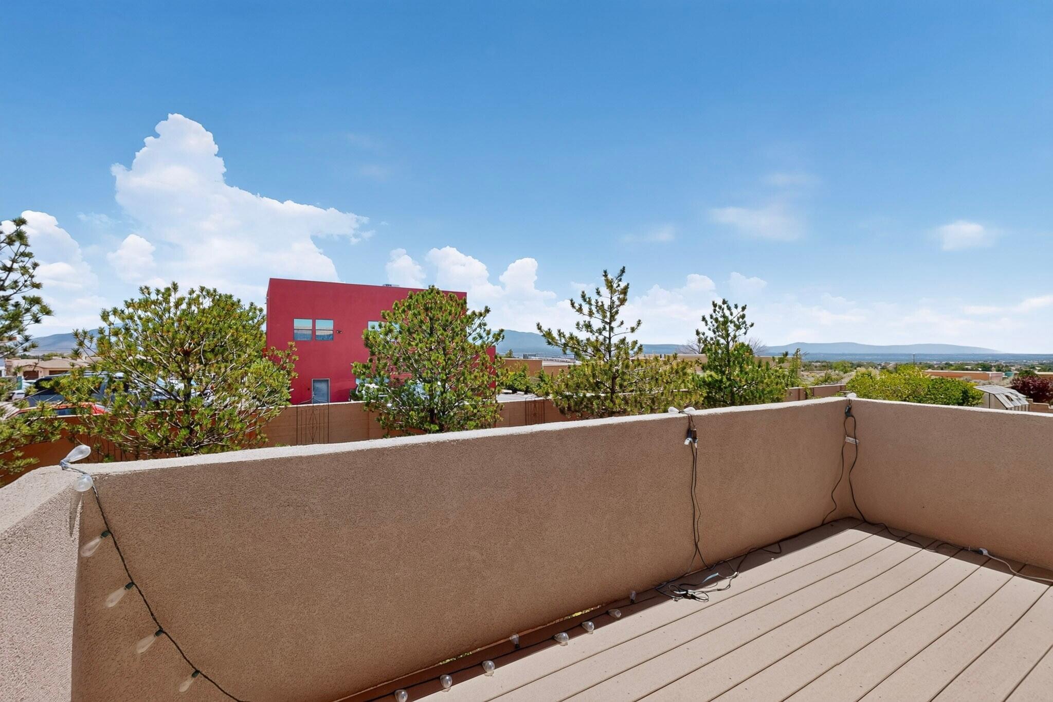 Photo 9 — 1704 Roble Drive SE