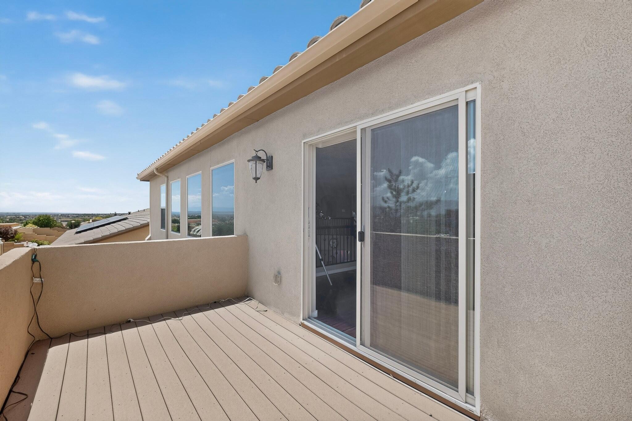Photo 8 — 1704 Roble Drive SE