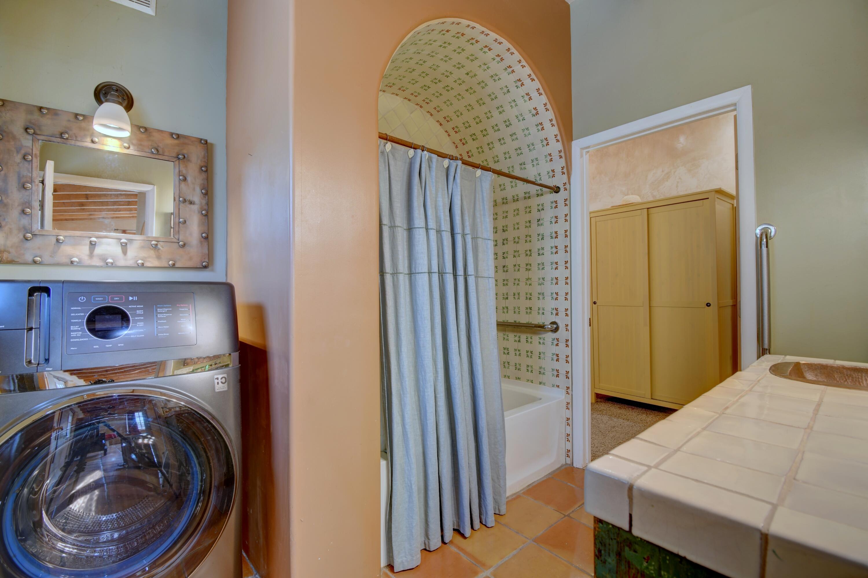 Photo 13 — 32 Priestly Place