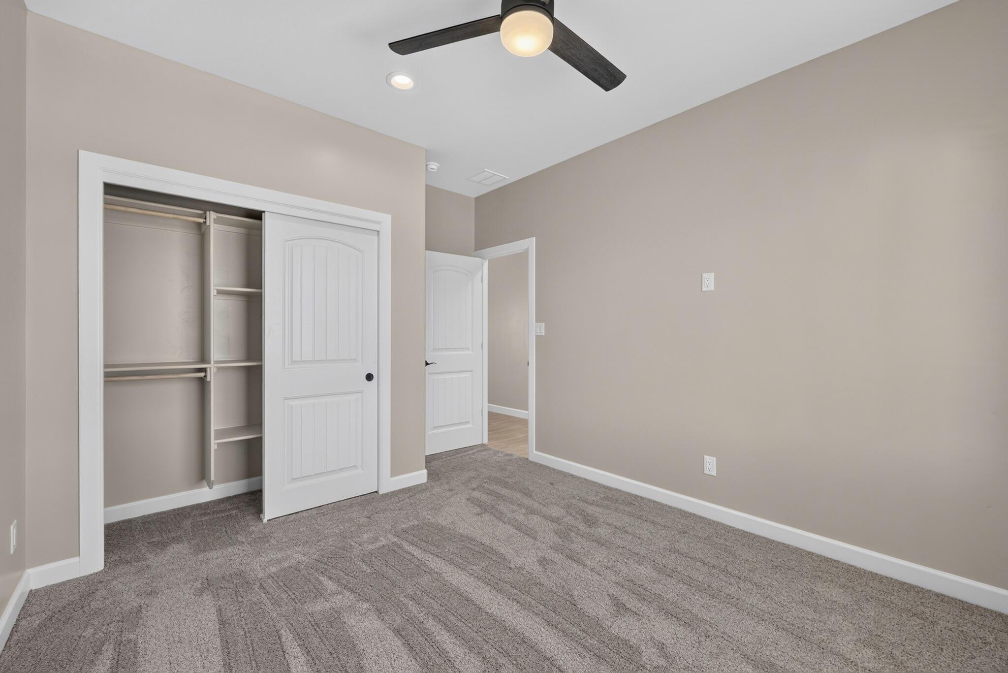 Photo 5 — 1231 15th Street SE
