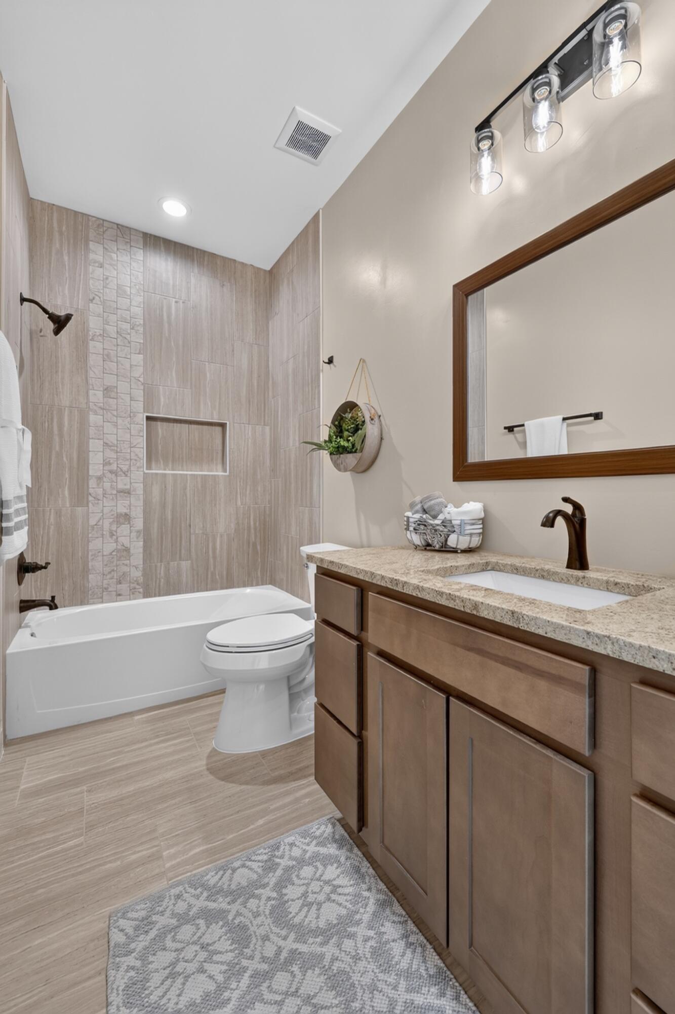 Photo 7 — 1231 15th Street SE