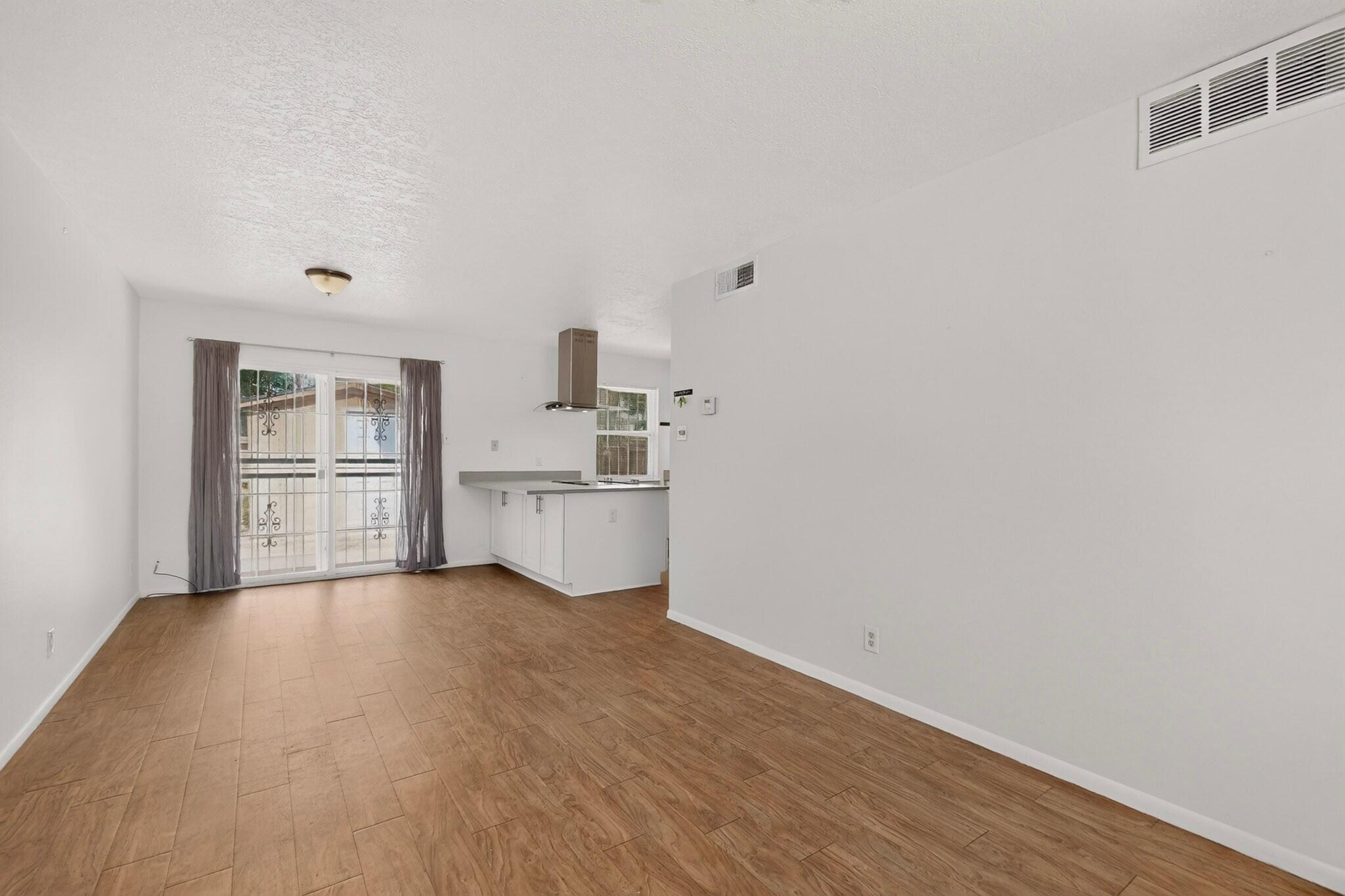 Photo 8 — 753 Camino Floretta NW