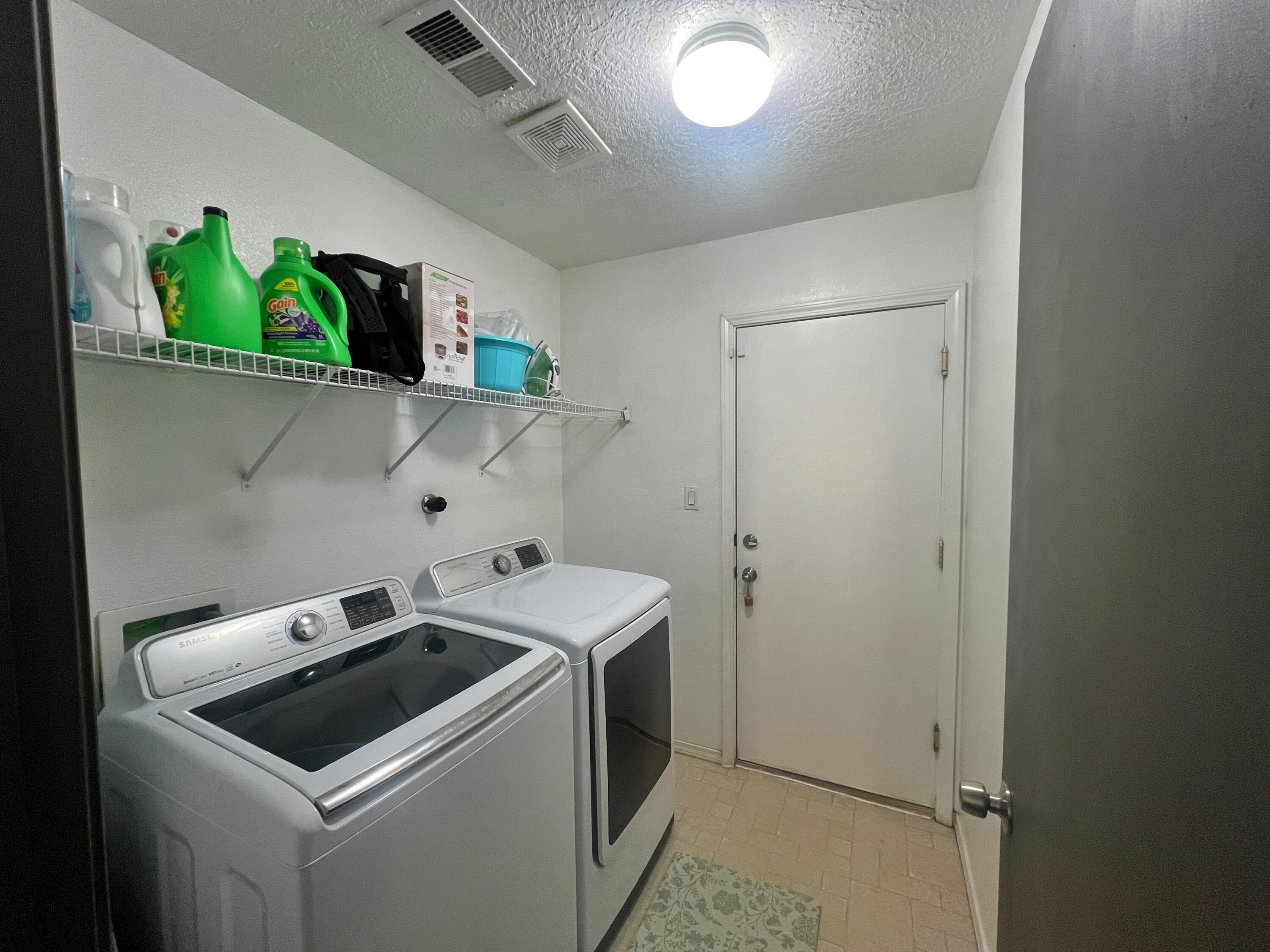 Photo 11 — 6148 Malpais Park Avenue NW