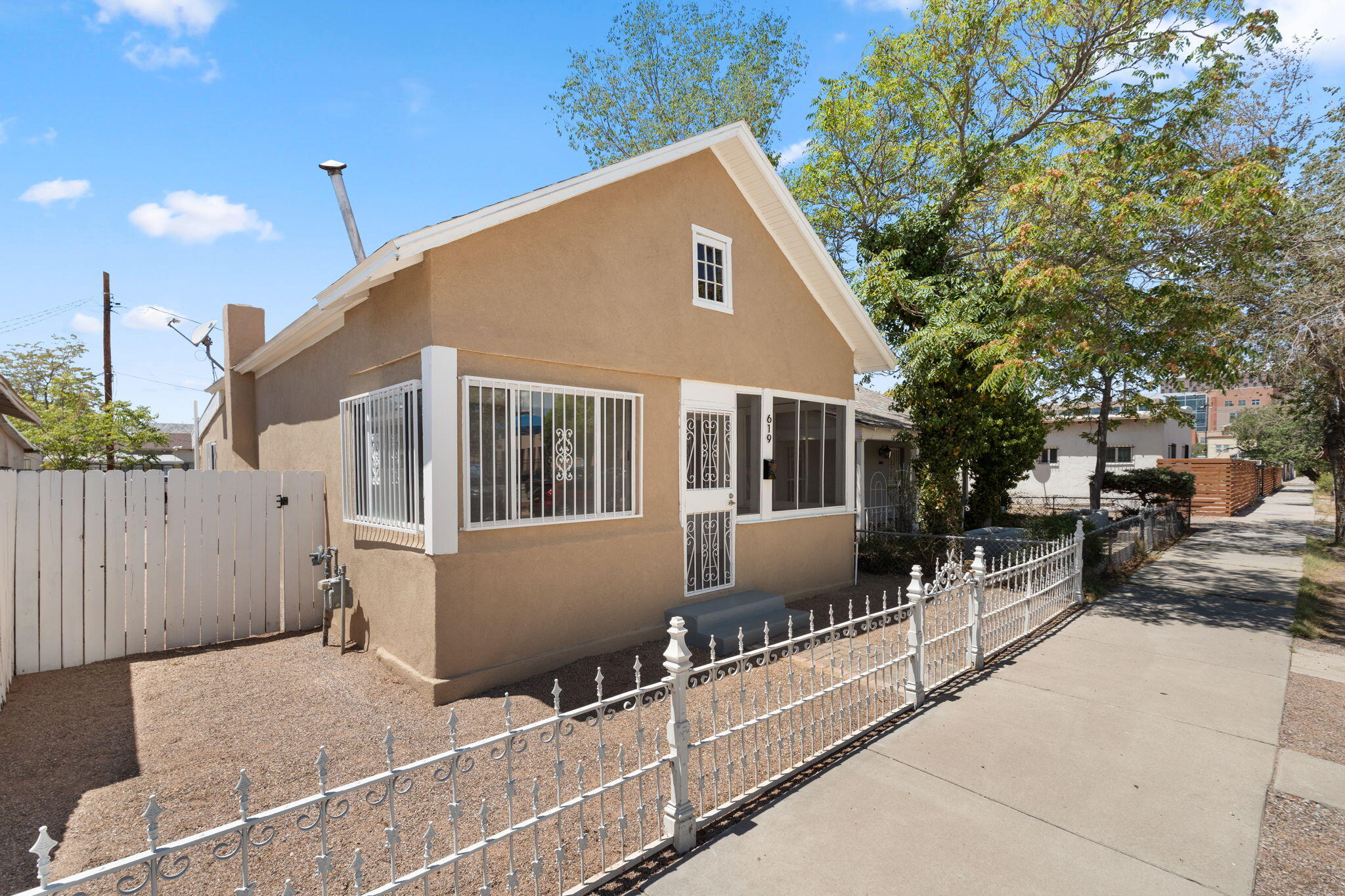 Photo 14 — 619 5th Street SW