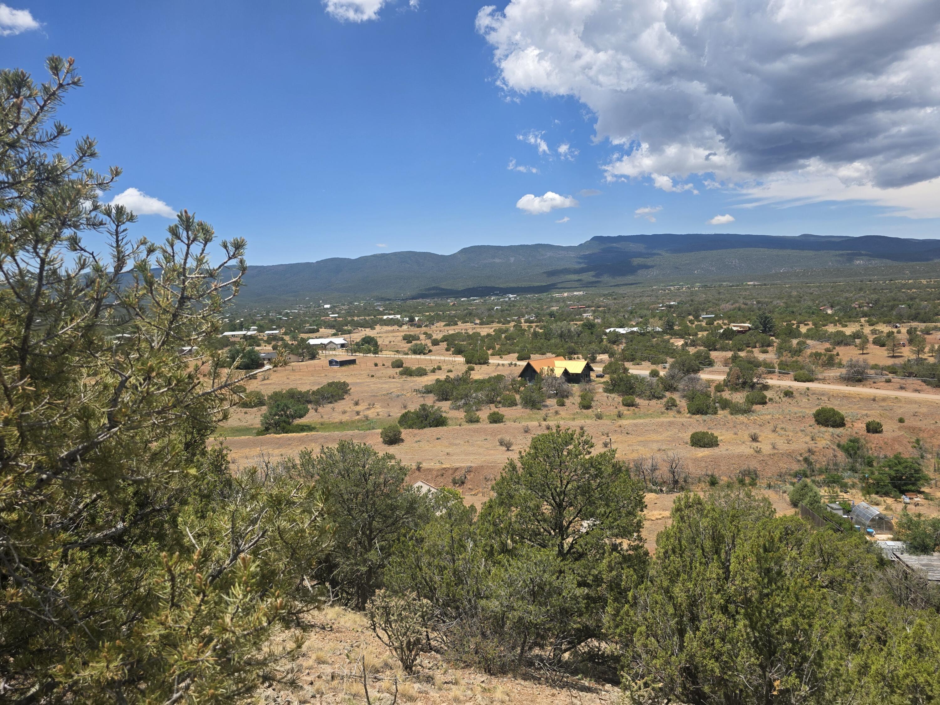 2 Lakeview Drive, Sandia Park, NM 87047