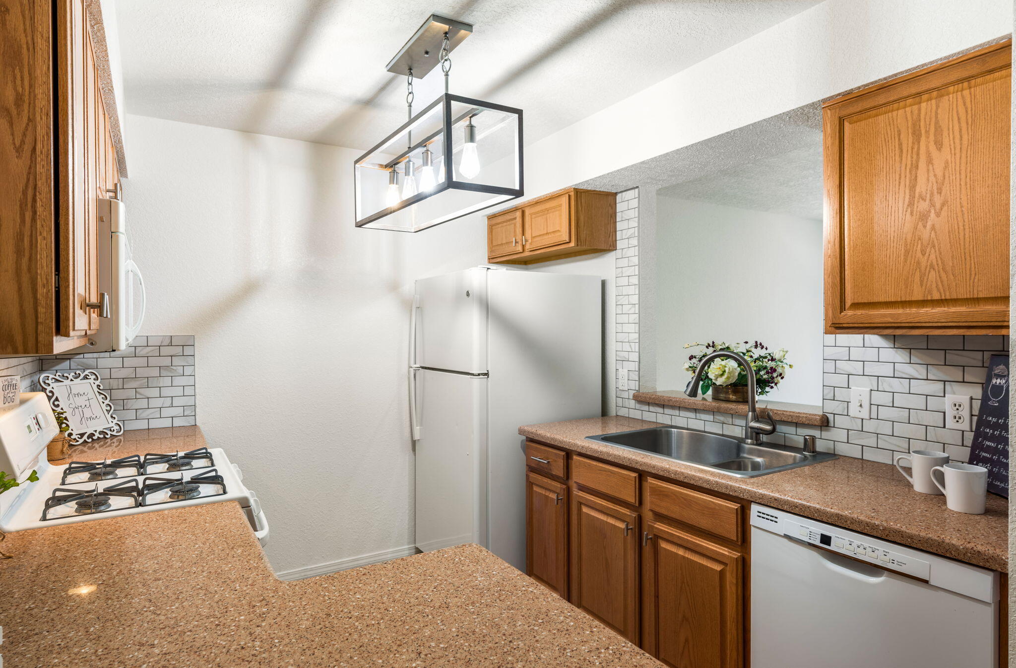 Photo 18 — 4701 Morris Street NE APT 1303