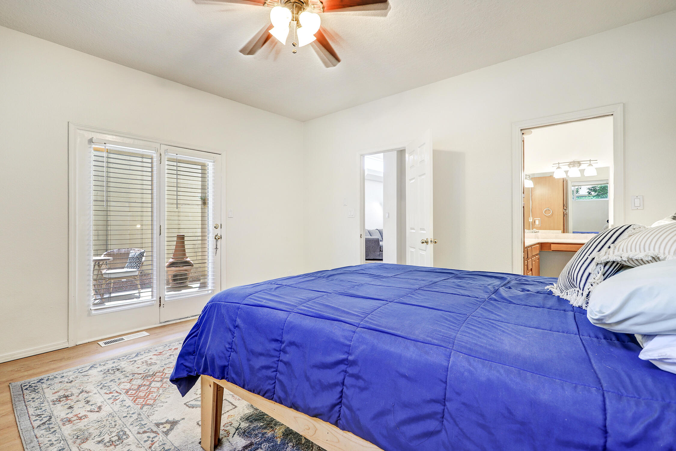 Photo 17 — 11221 Academy Ridge Road NE