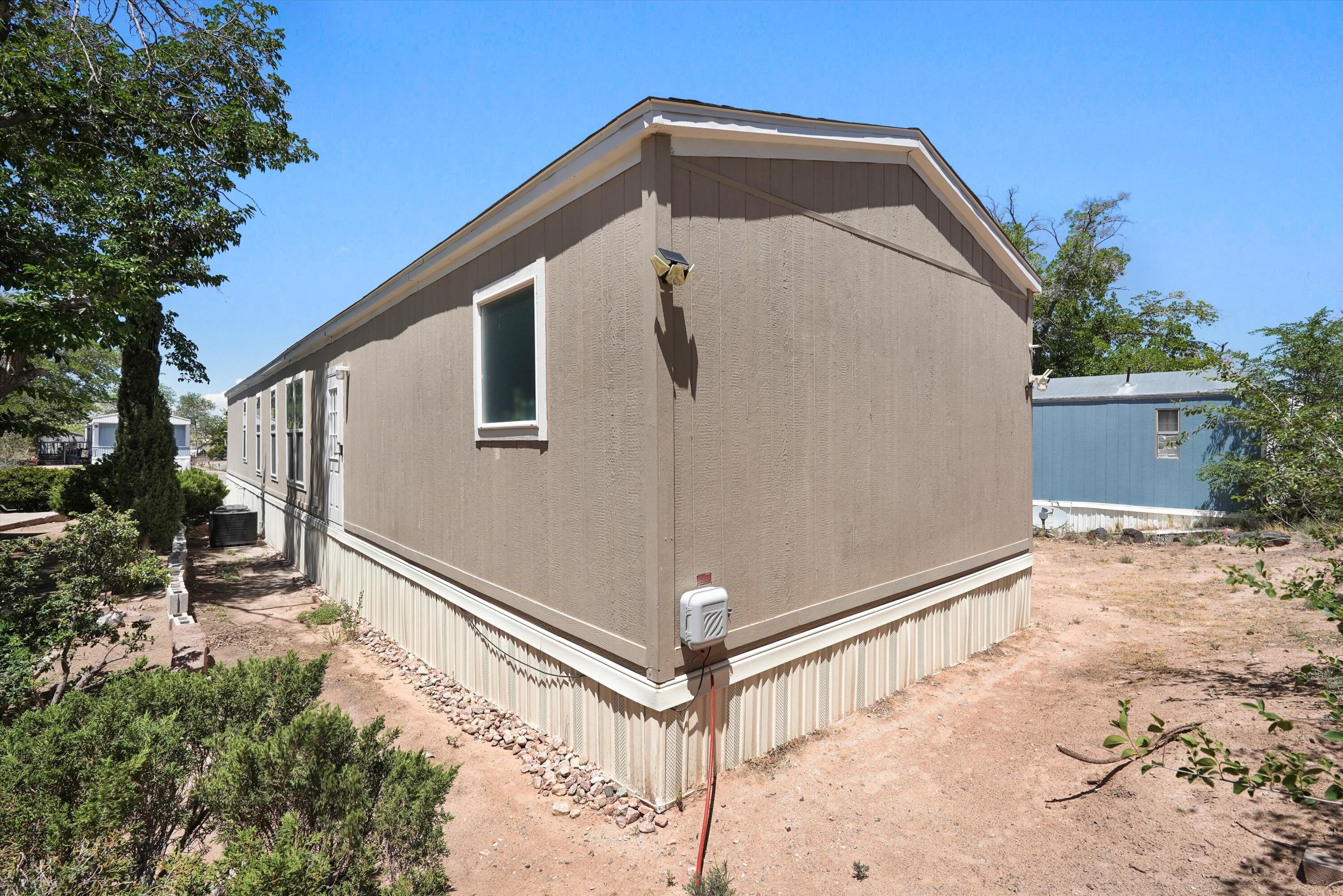Photo 4 — 1907 Buena Vista Drive SE TRLR 88