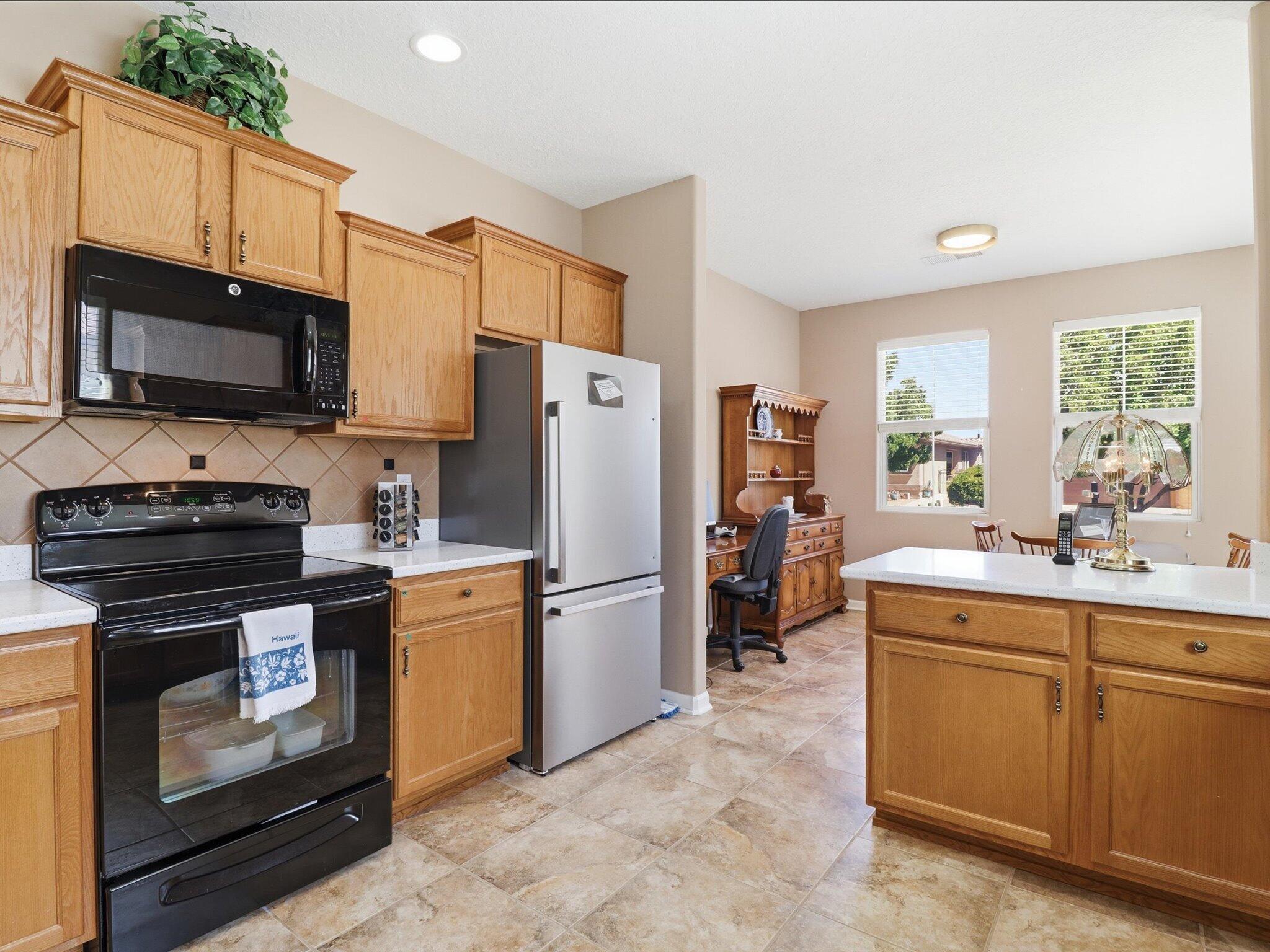 Photo 4 — 470 Zuni River Circle SW