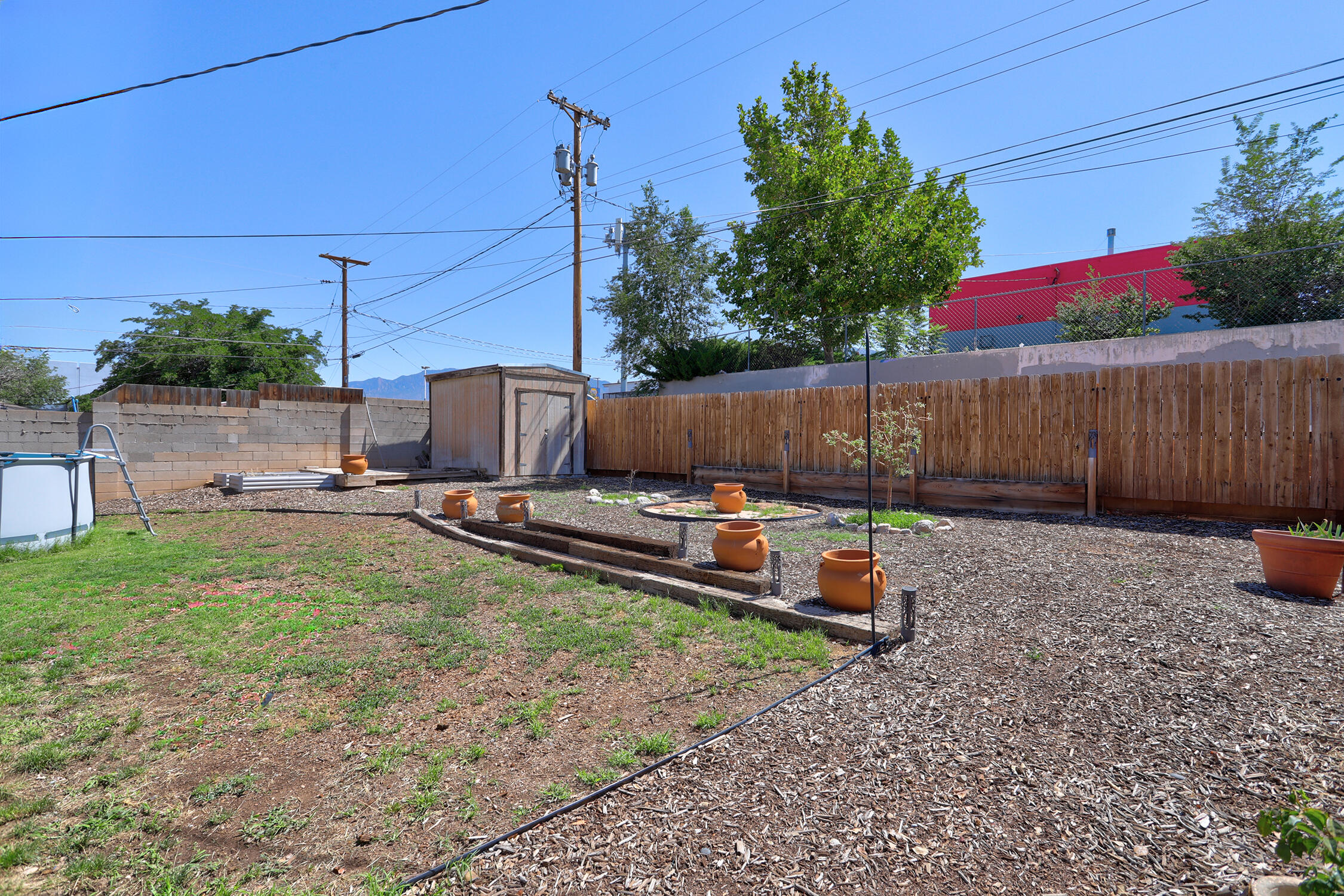 Photo 3 — 1232 Muriel Street NE