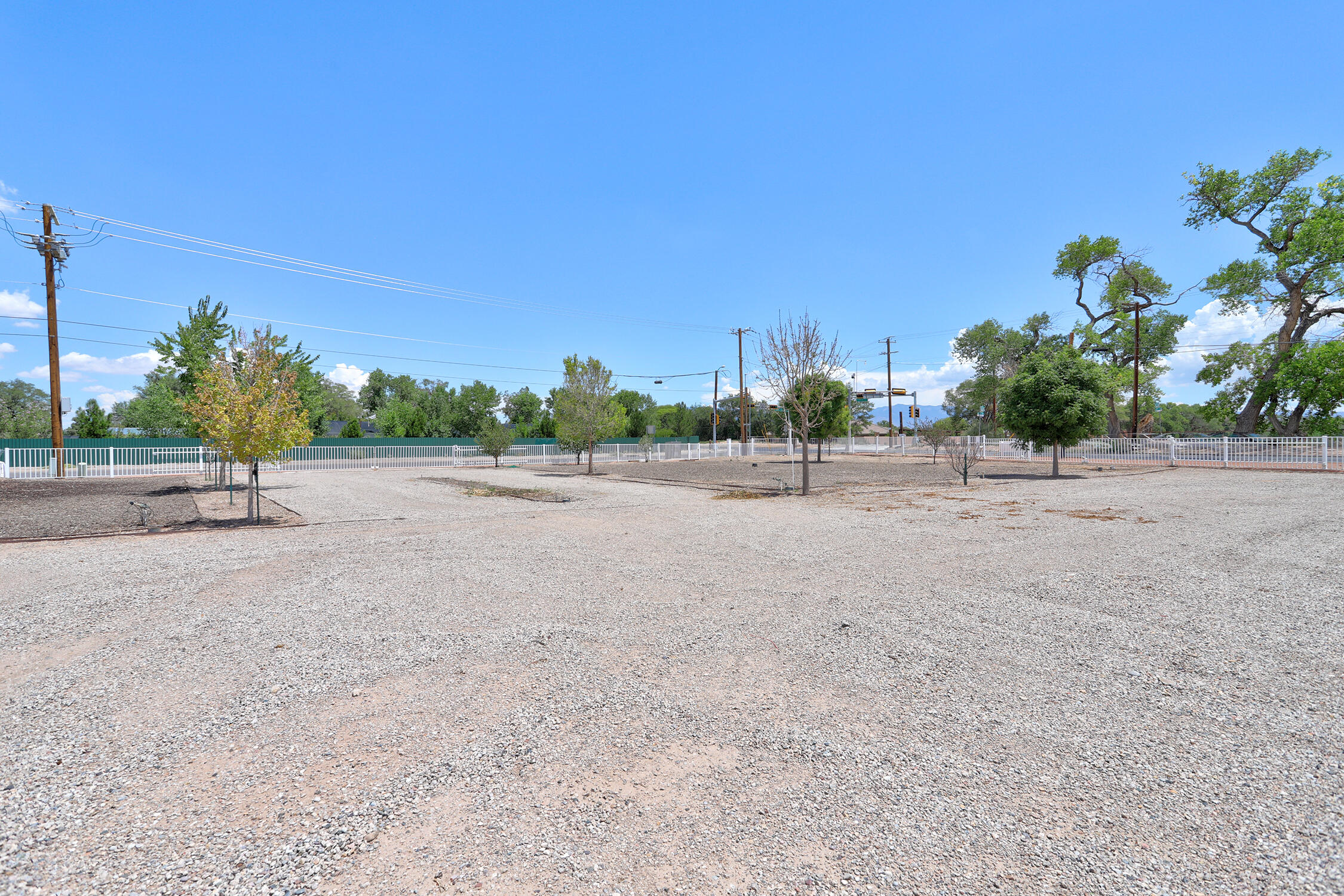 4401 Isleta Boulevard SW, Albuquerque, NM 87105