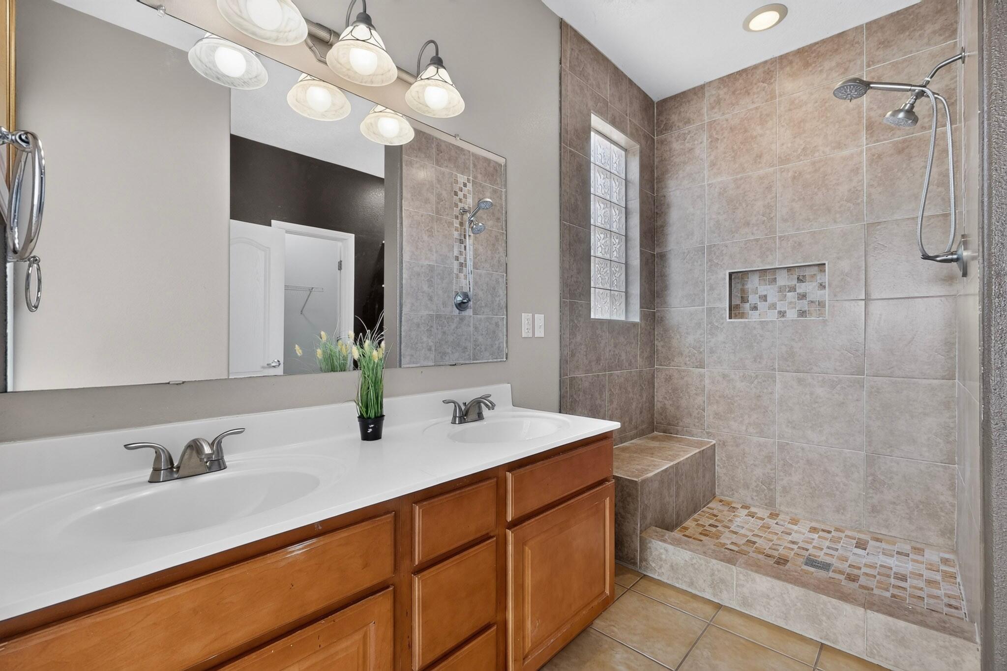 Photo 11 — 3112 Grassland Drive SW